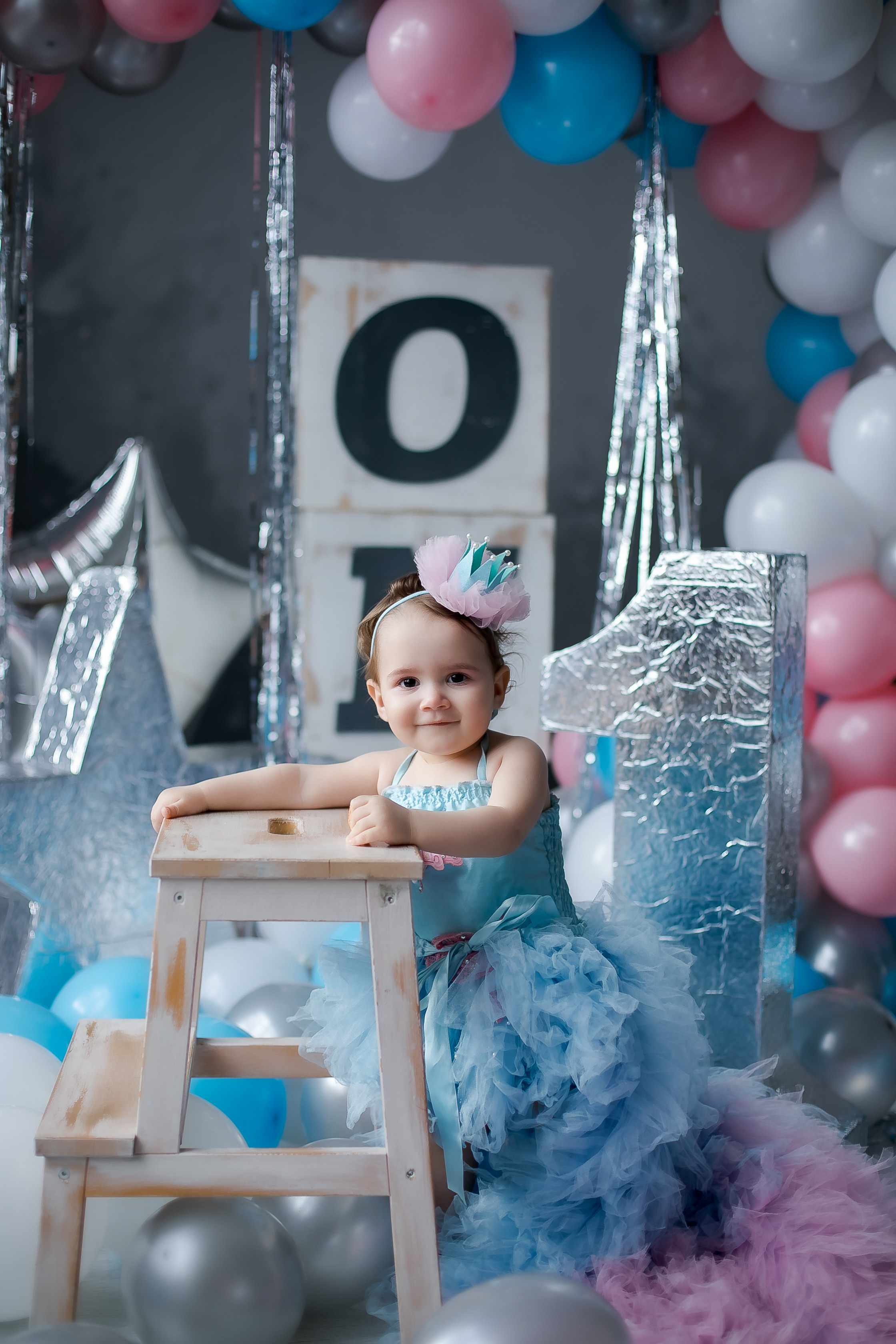 Годик. Главная