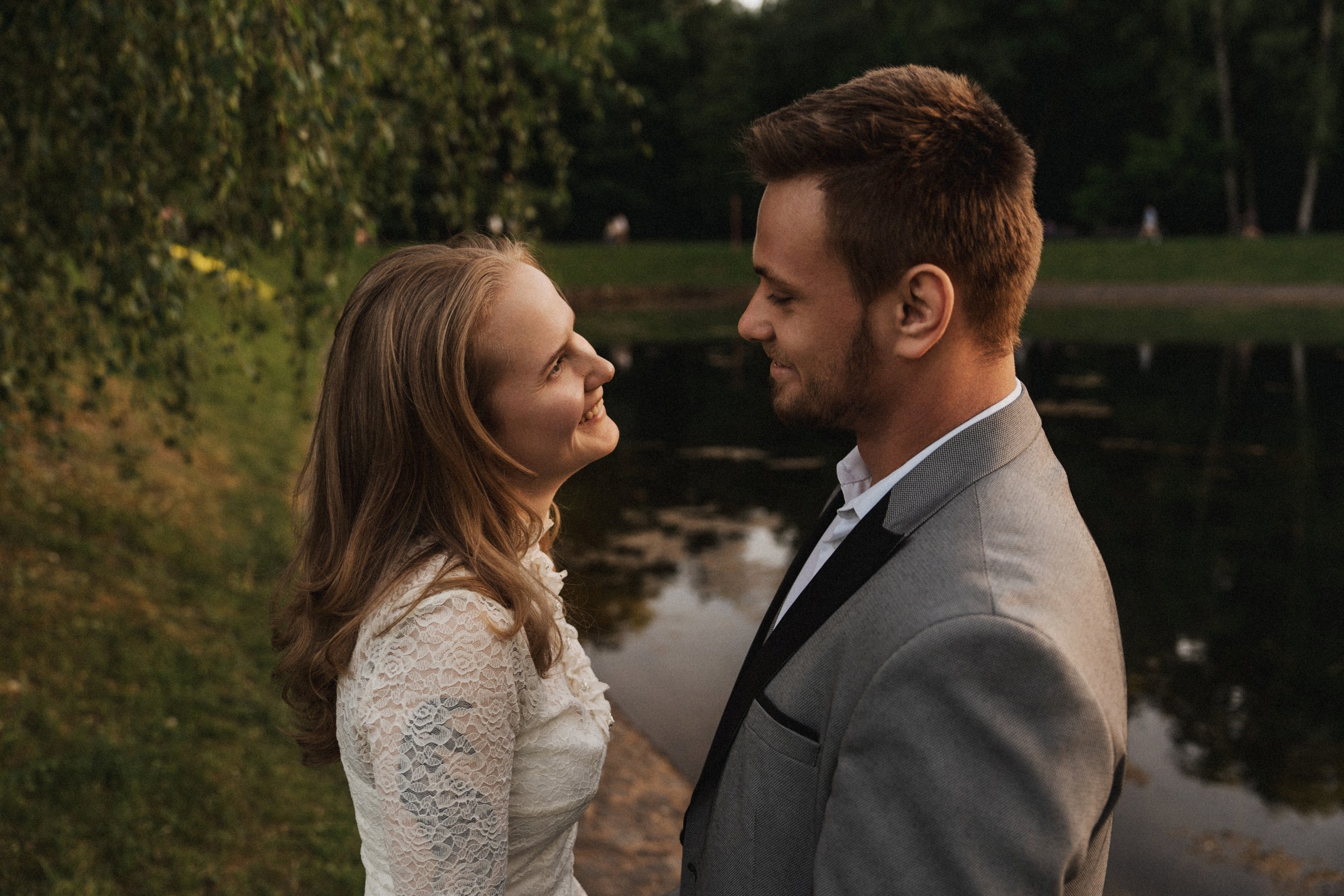 А ♡ А — Шепот деревьев (ВДНХ). Свадебный и портретный фотограф в Москве, Светлана Янковая