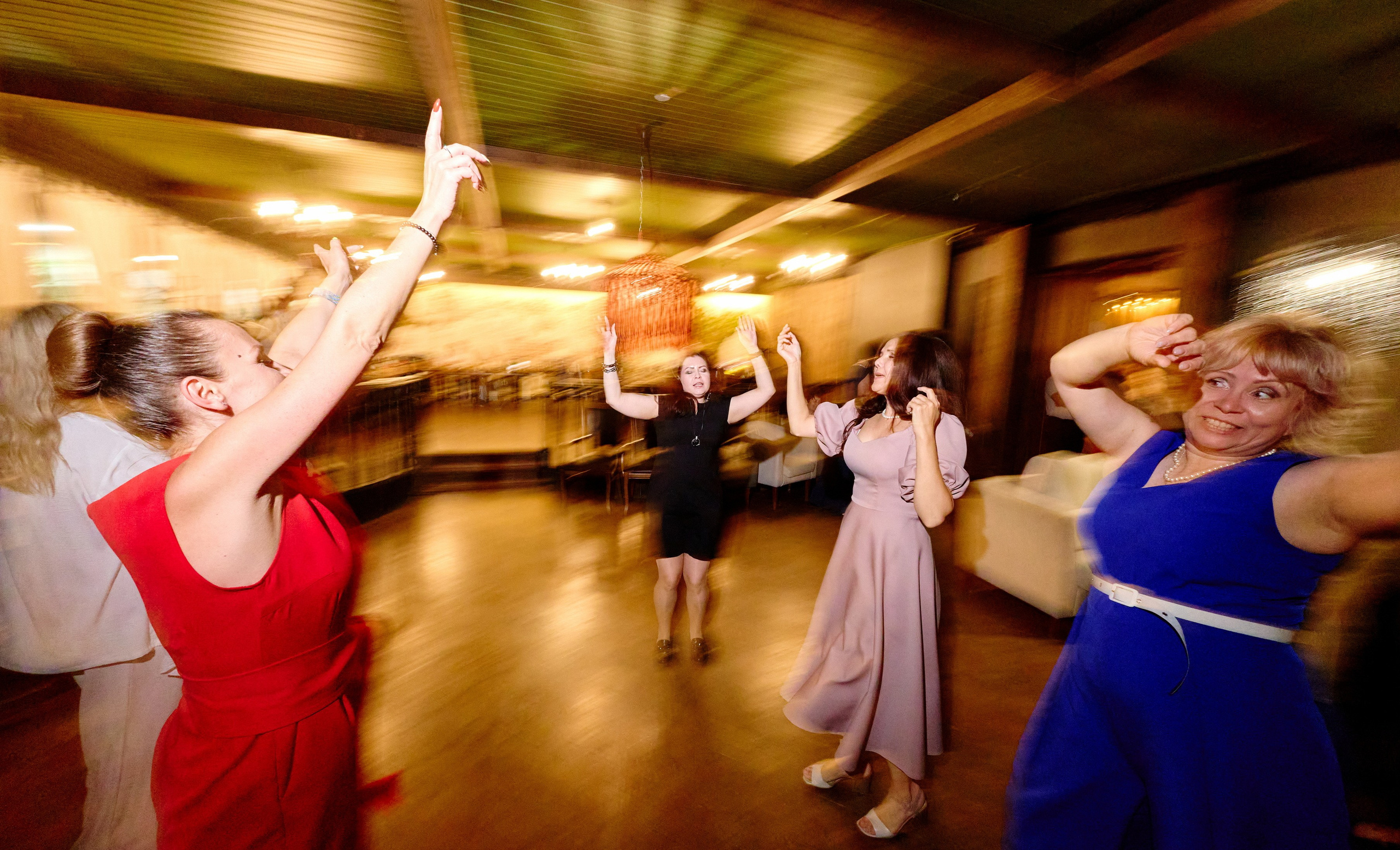 Выпускной 35 Сош. Фотограф Выпускные альбомы Таганрог Сергей Коробченко