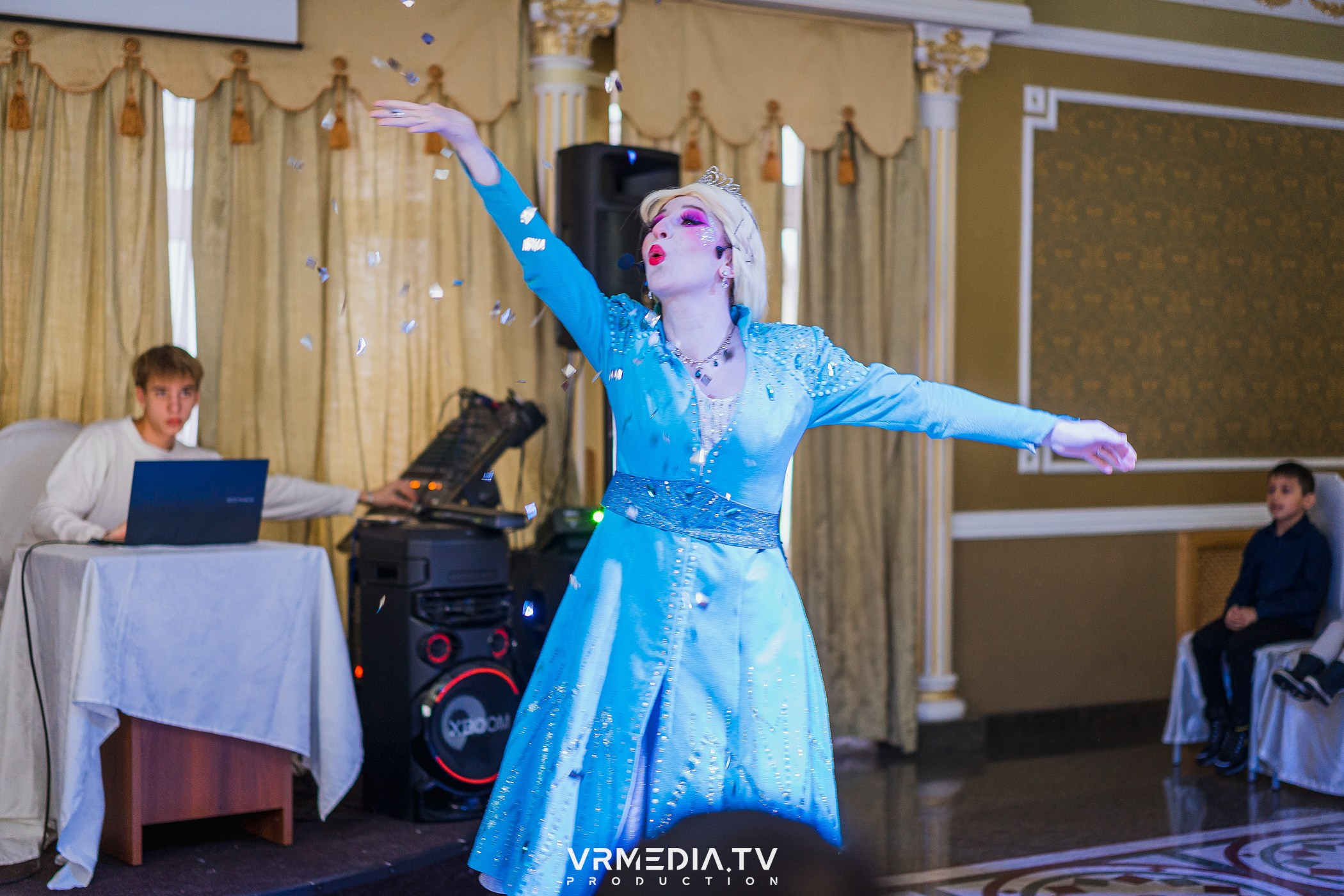 ХОЛОДНОЕ СЕРДЦЕ в ресторане «Империя»