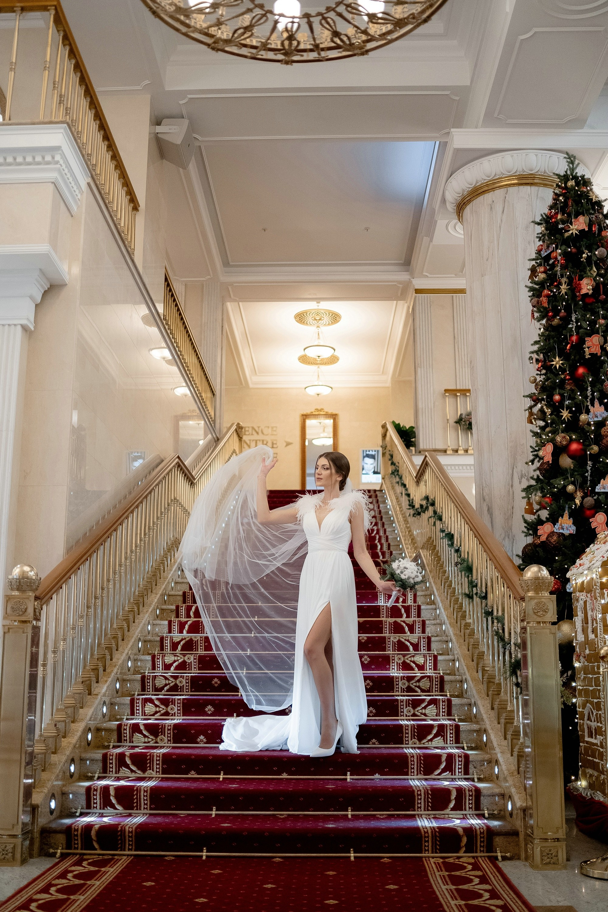 Свадебная фотосессия в Radisson Collection Hotel. Свадебный и семейный фотограф в Москве Светлана Зоткина