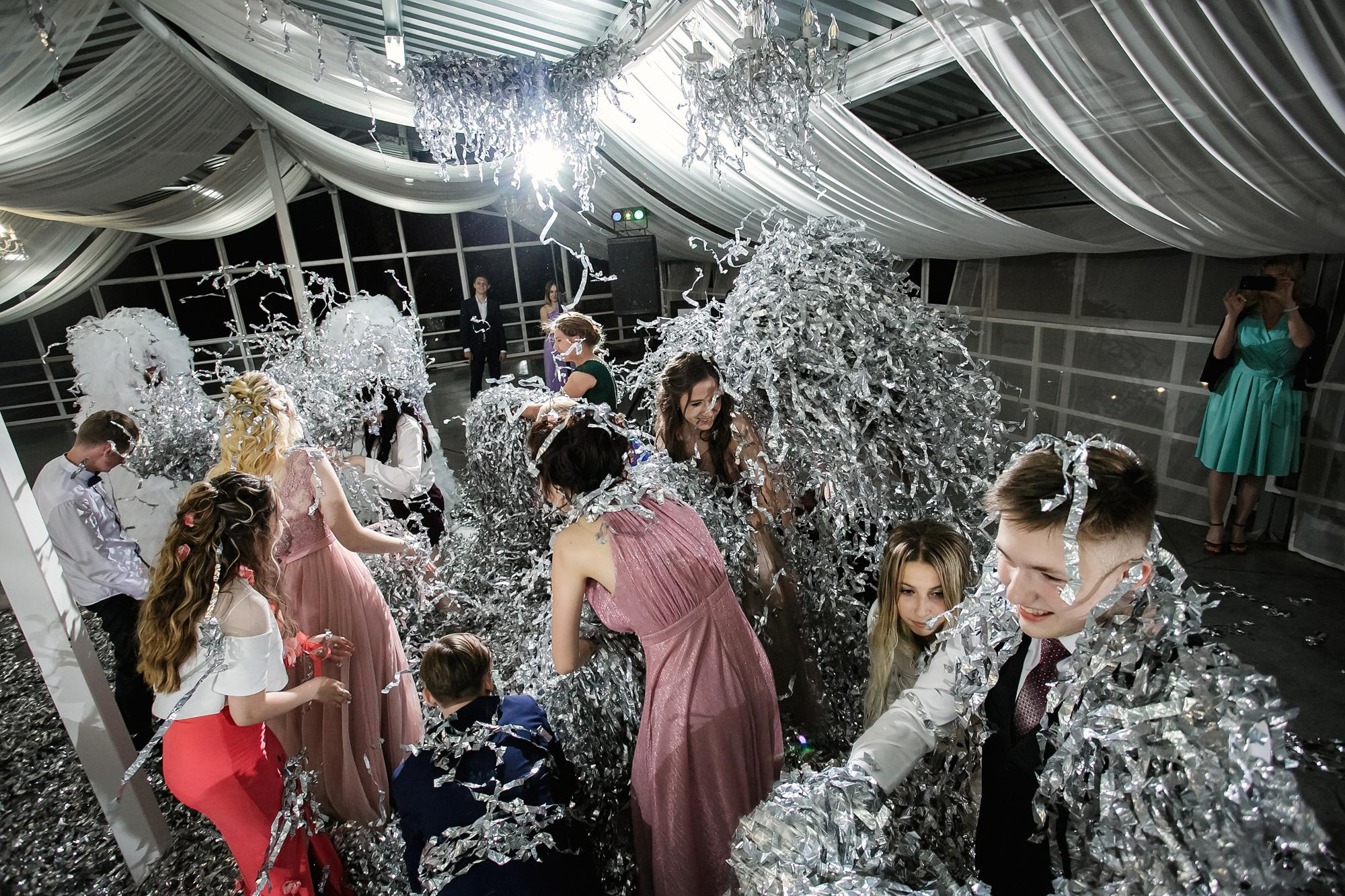 Фотограф на выпускной. Свадебный репортажный и фуд фотограф в Барнауле Гайфулин Виталий