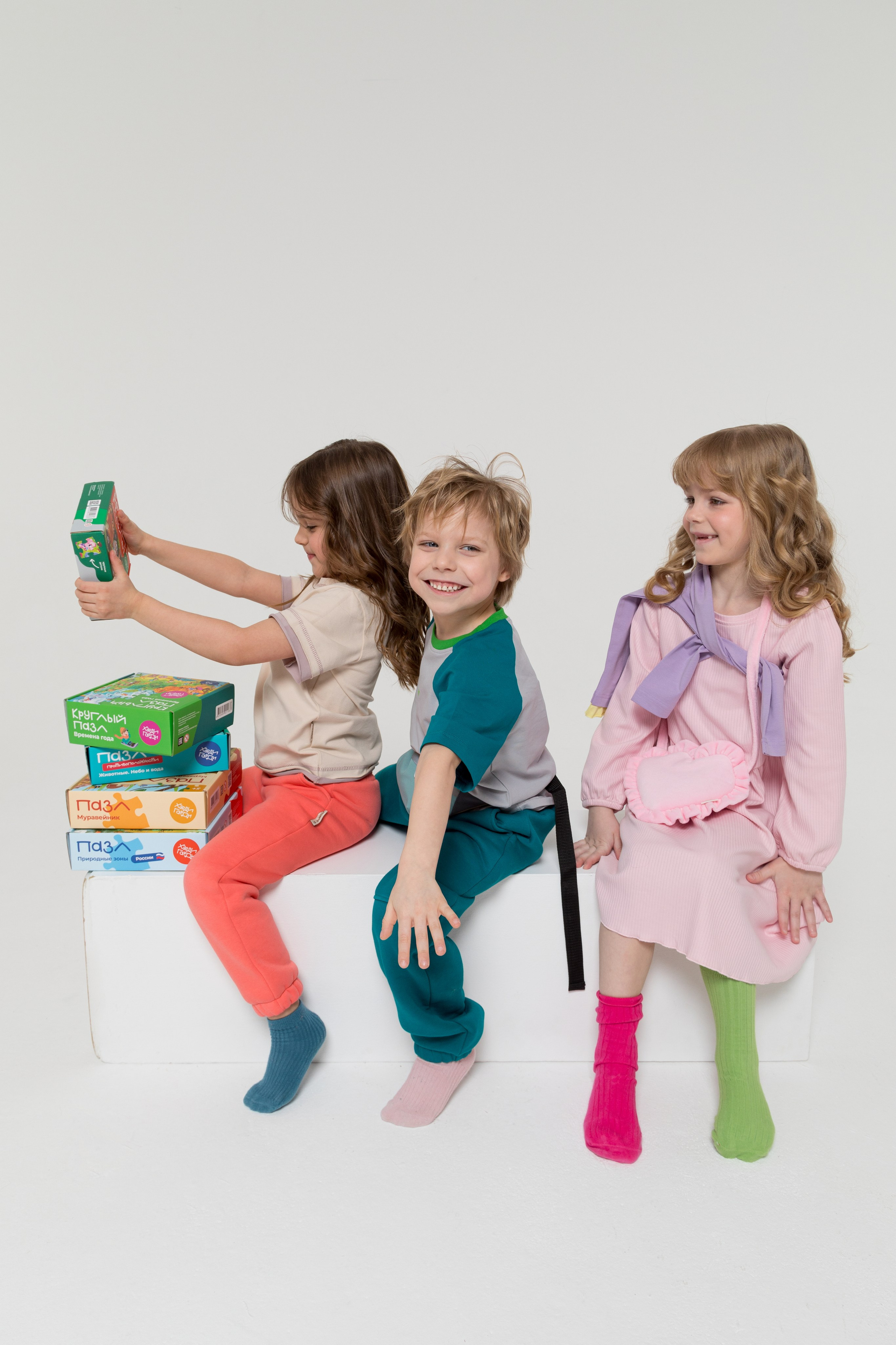 Имиджевая и каталожная съёмка для бренда детских пазлов. Детский и контент фотограф Надя Волкова Санкт-Петербург