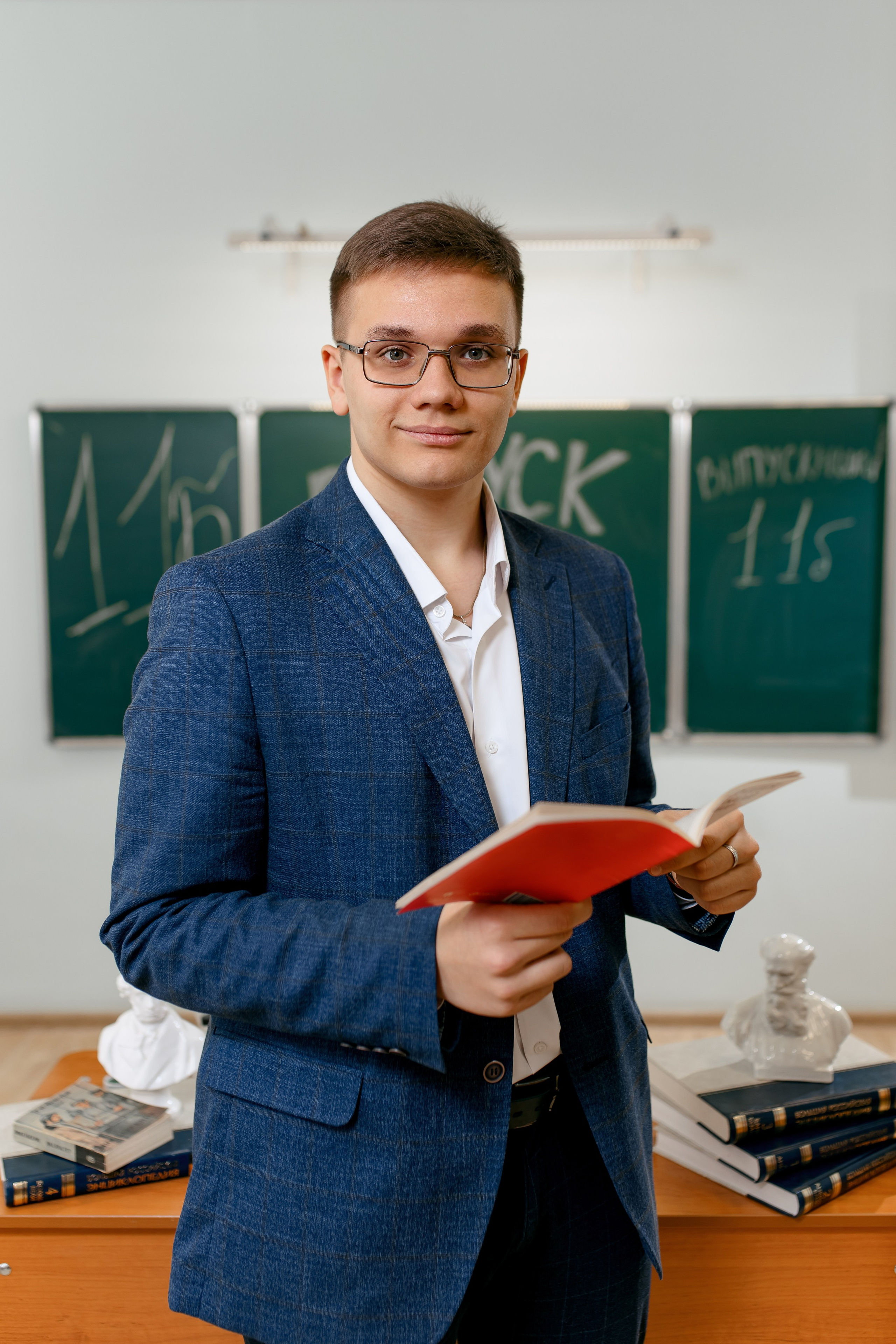 11 класс ЦО 4 Ефремов. Свадебный и семейный фотограф в Туле и области Маша Костина