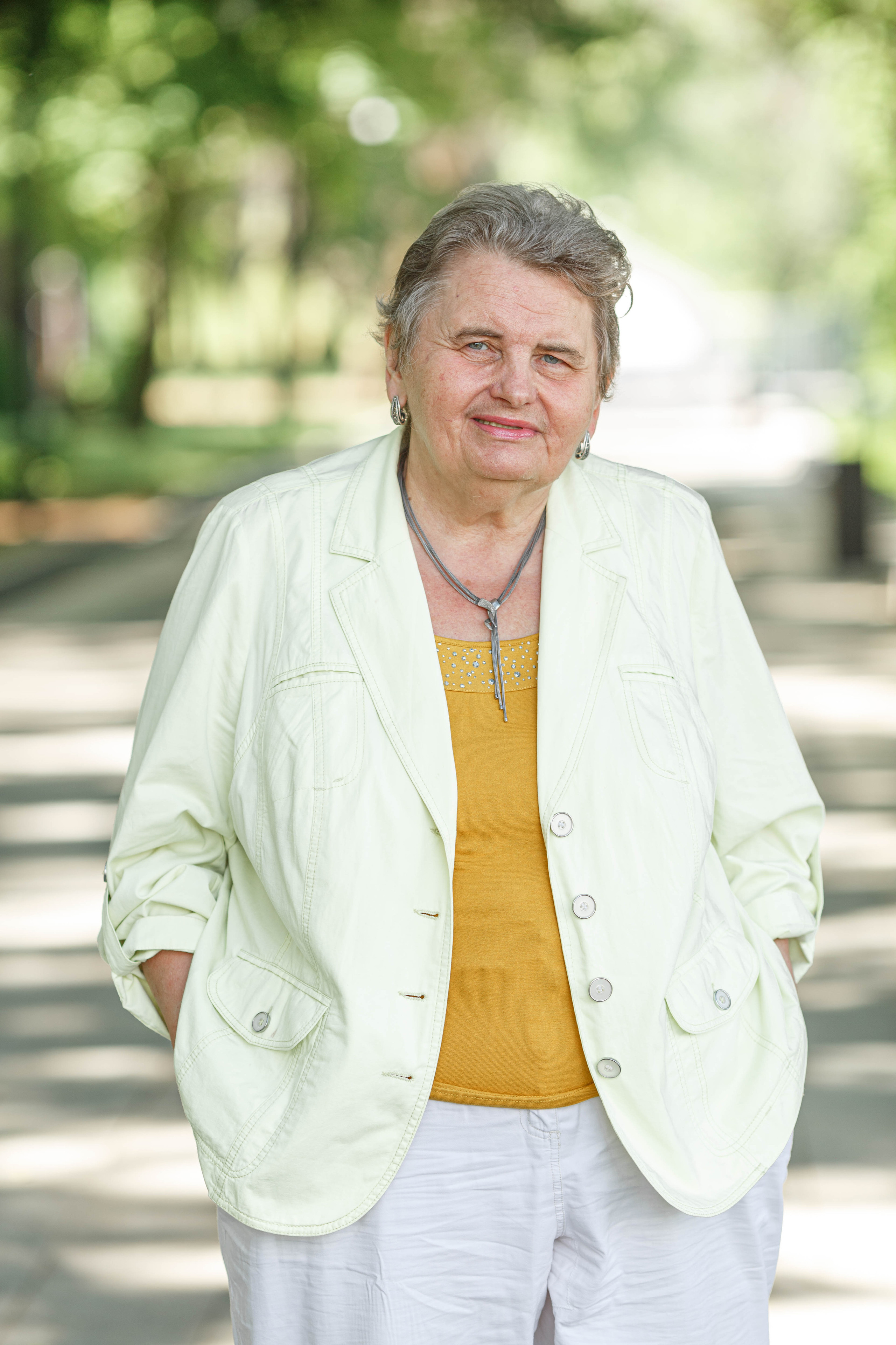 СОЛНЕЧНАЯ ПРОГУЛКА ДЛЯ ТАИСИИ, ЕЕ МАМЫ И БАБУШКИ. Портретный фотограф в Нижнем Новгороде, Санкт-Петербурге Лена Зверева