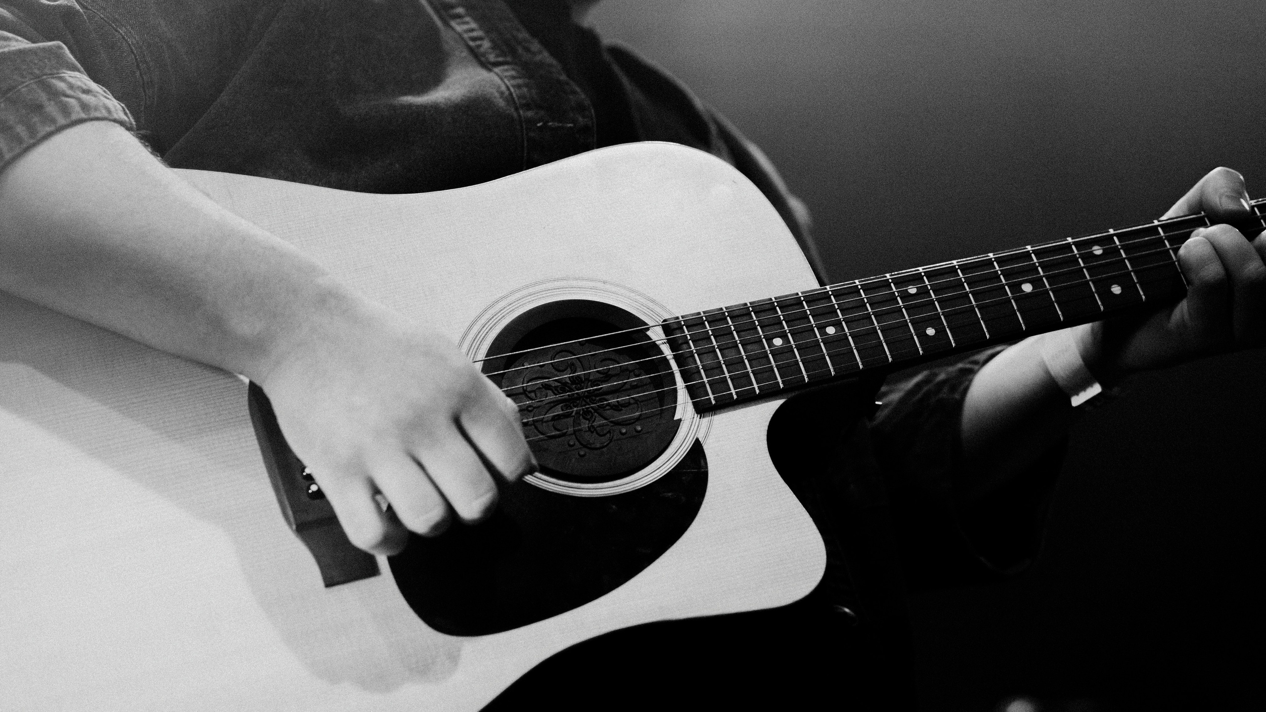 БАЗАР’25. RUSLAN ROZANOV