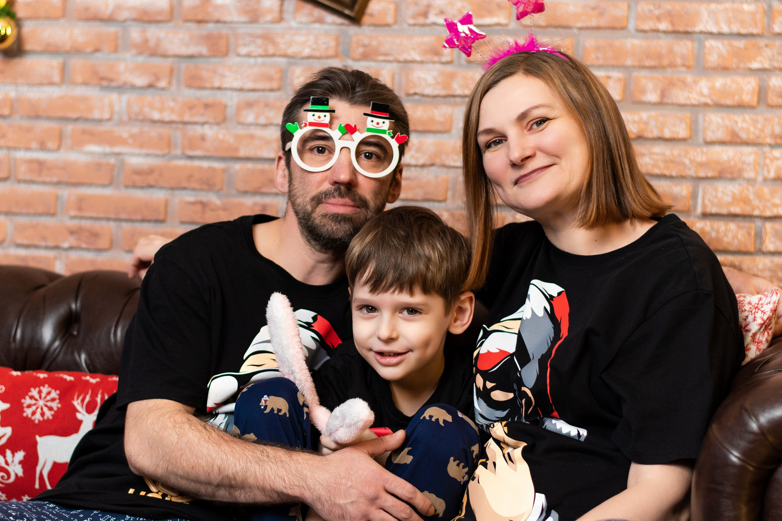 Светлана с семьей. Студийная съемка. Екатерина Бикбаева фотограф, видеограф, медиа-продюсер