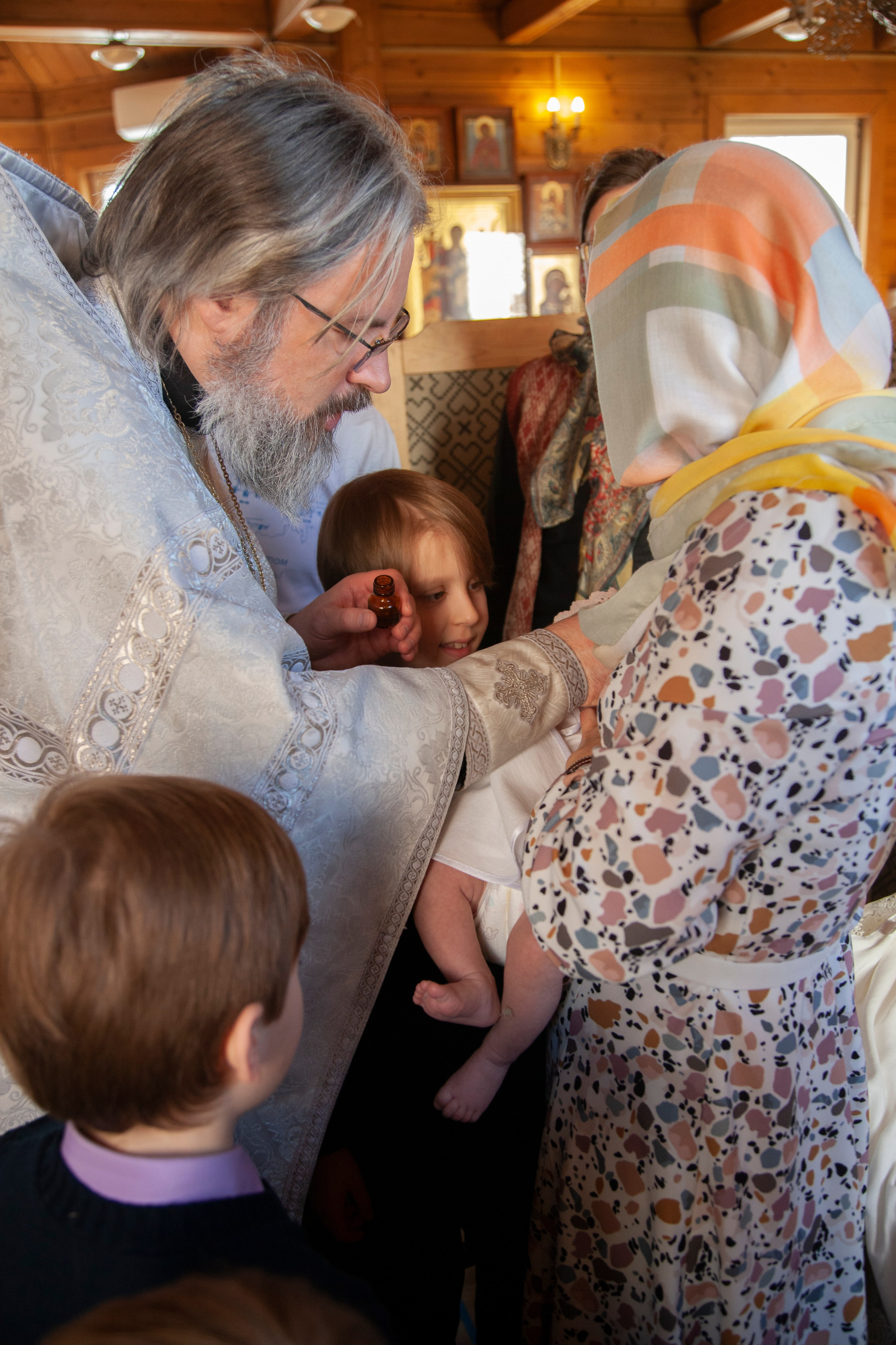 Крещение, стиль «Fuji Velvia 100». Фотограф на крещение/венчание