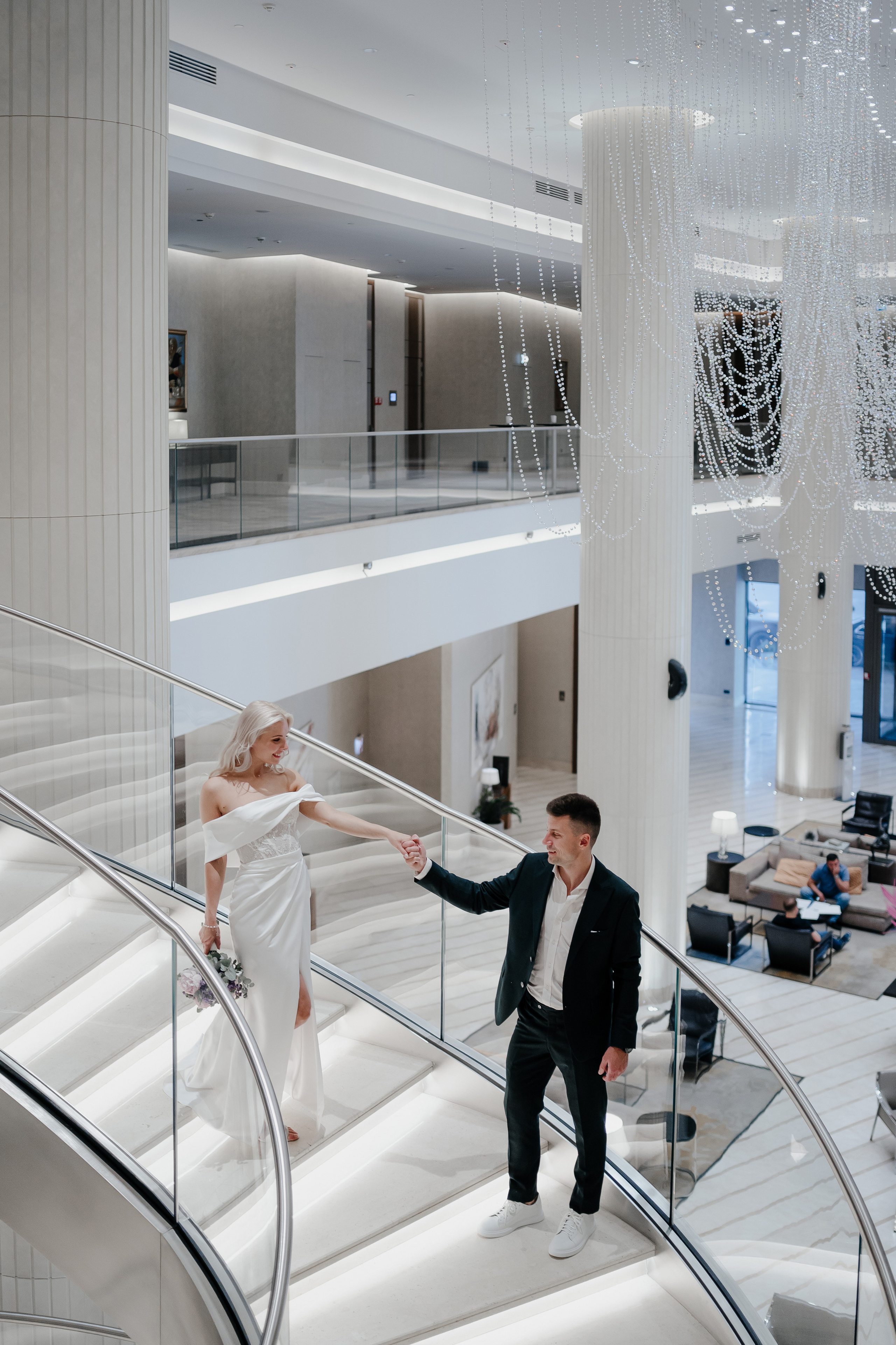 Свадебная фотосъемка утро невесты в отеле Hyatt Regency. Свадебный и семейный фотограф в Москве Светлана Зоткина