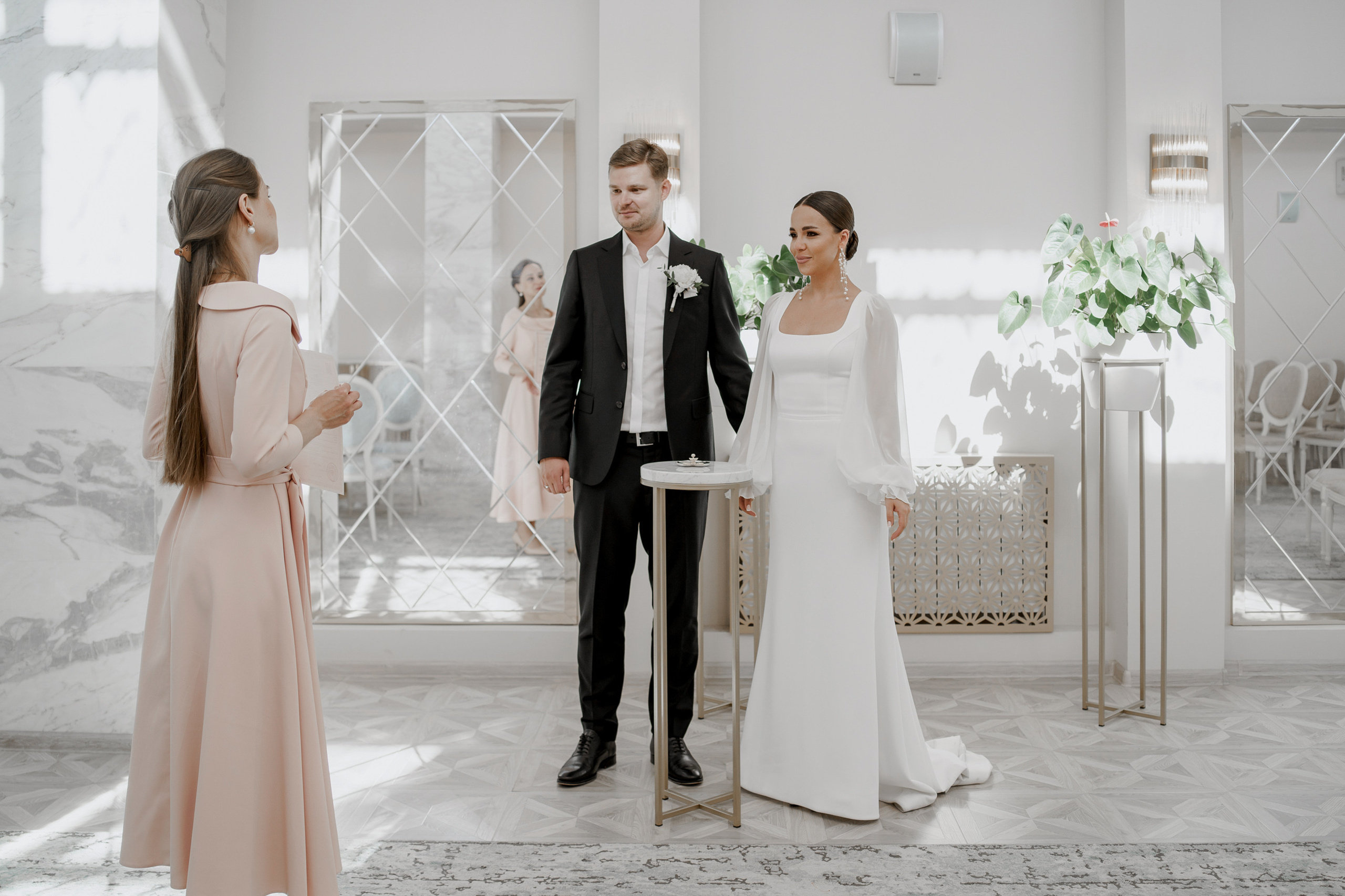 Фотосессия утра невесты в Рэдиссон Блу Олимпийский. Свадебный и семейный фотограф в Москве Светлана Зоткина