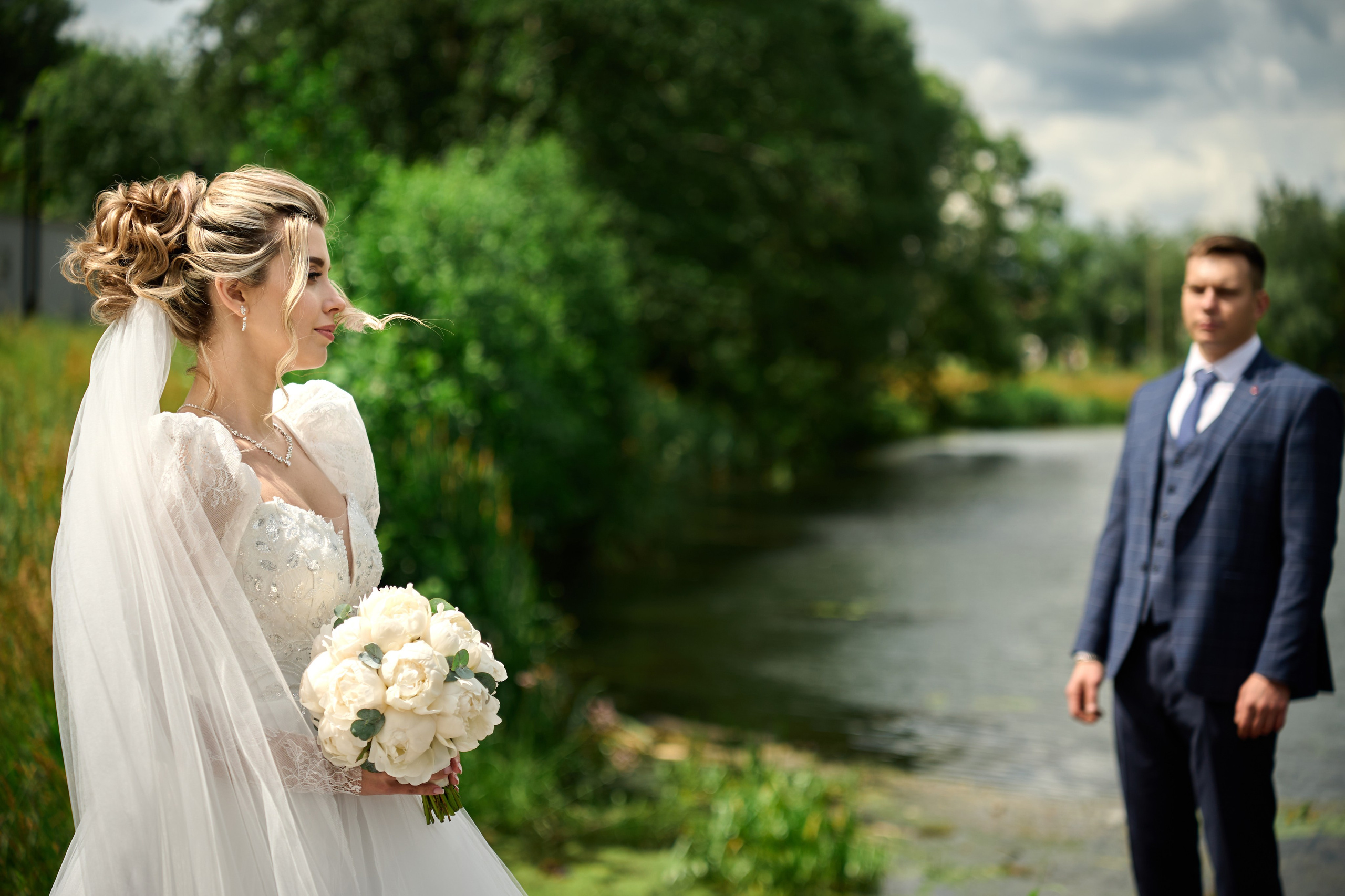 Свадебная фотосессия в Старом Осколе и Губкине. Профессиональный фотограф Старый Оскол, Губкин — свадьба, венчание, крещение, юбилей и день рождения