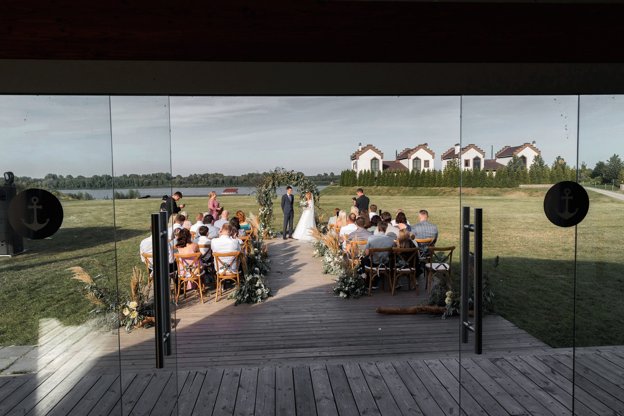 Свадьба на природе. Свадебный фотограф в Нижнем Новгороде и Москве Сергей Воробьев