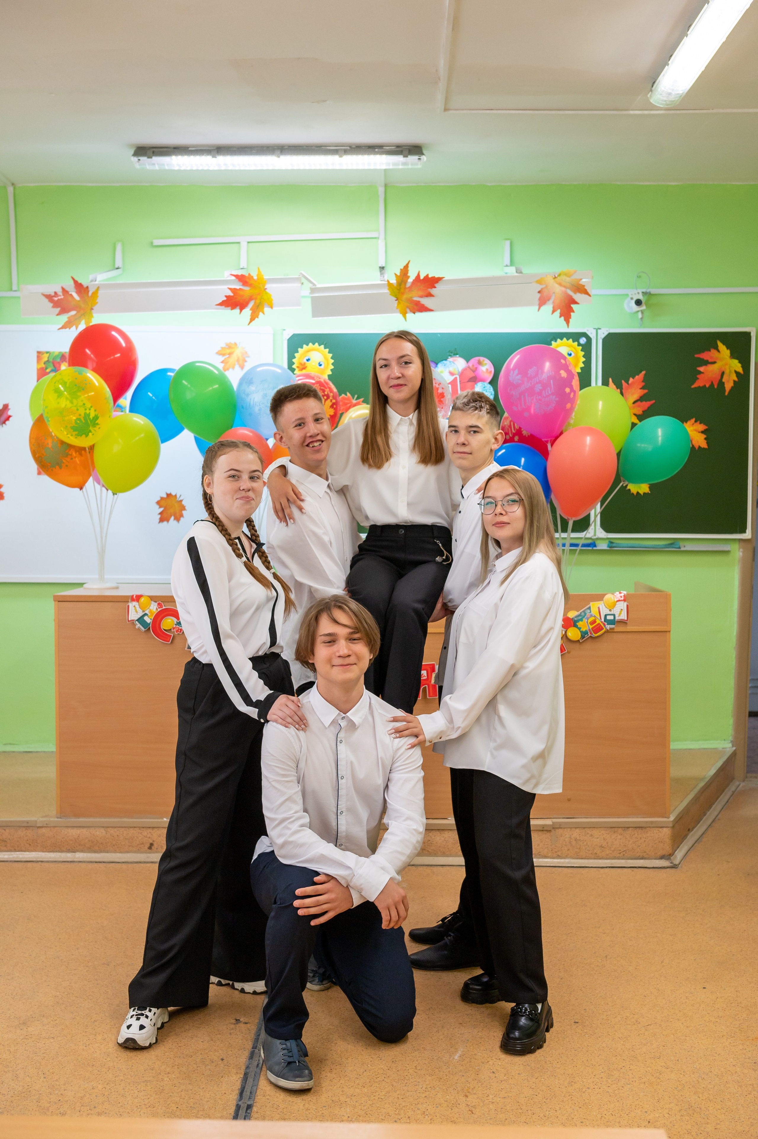 Школьная фотосессия в Туле. Портретный, семейный, свадебный фотограф. Бизнес, контент съёмка. Тула