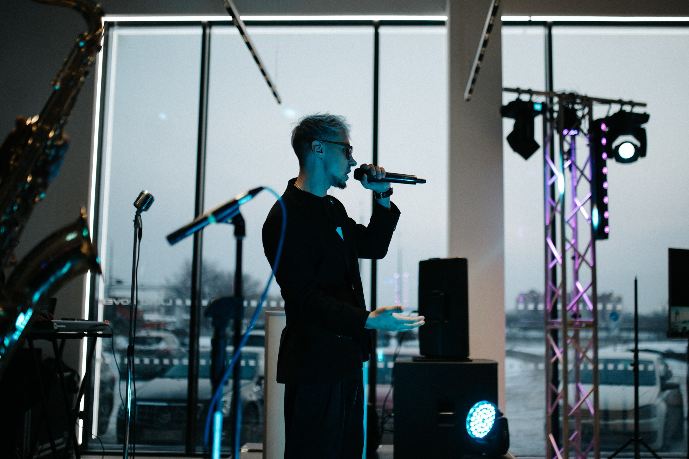 Открытие автосалона Exeed. Портретный и репортажной фотограф Алексей Волков. Москва, Оренбург