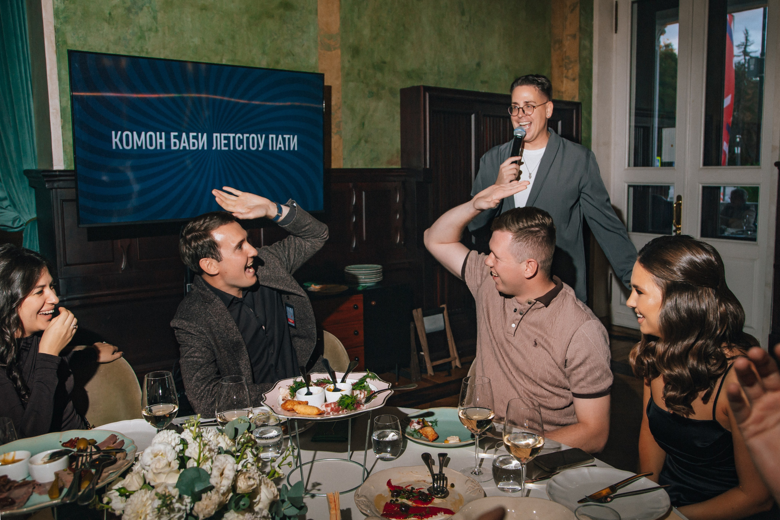 Свадьба с церемонией в ресторане Волга-Волга. FOTOZ Studio / Фотовидеомейкер Андрей Смирнов
