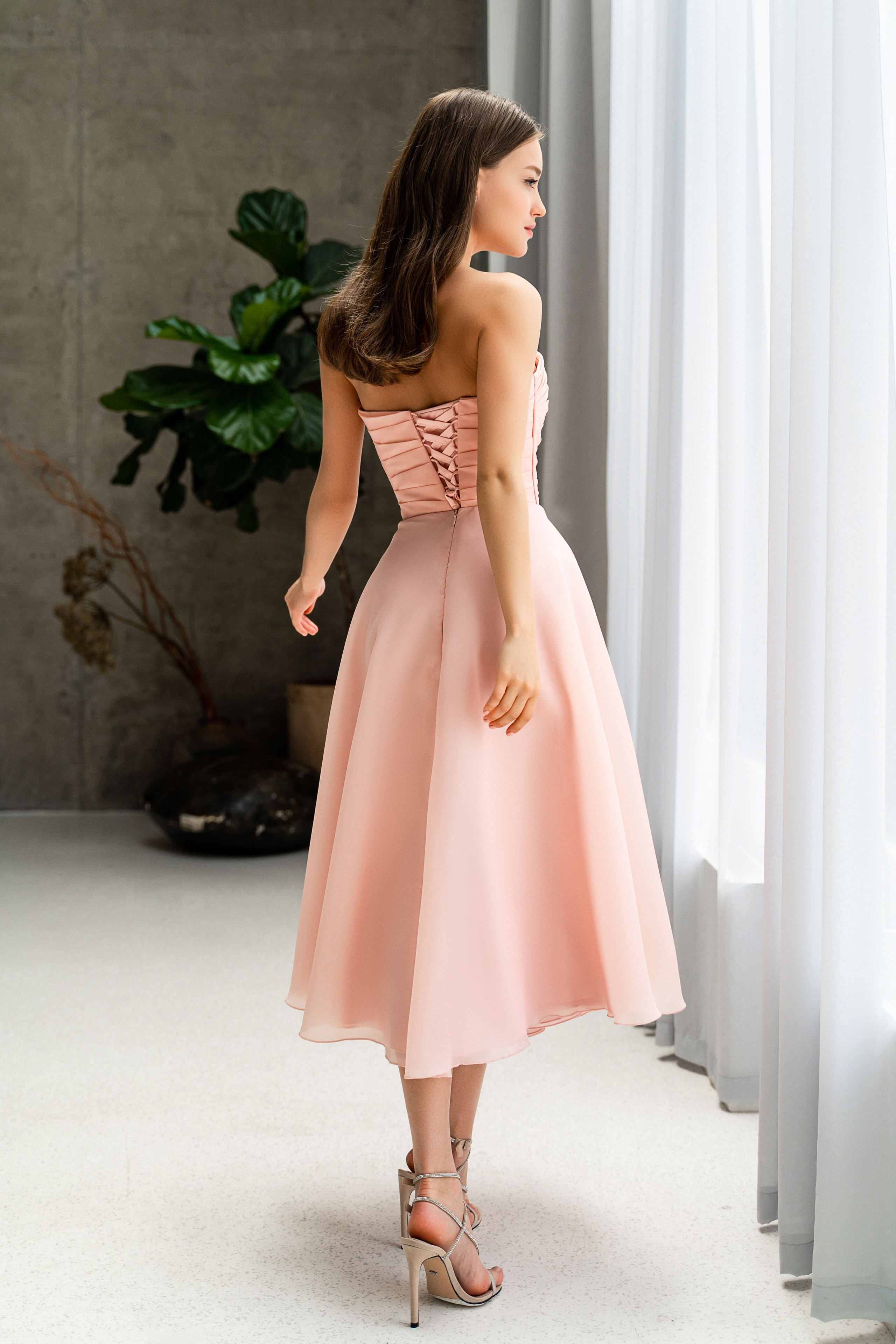 Съемка вечерних платьев NOLLA с Анастасией. Свадебный и портретный фотограф Клипа Максим