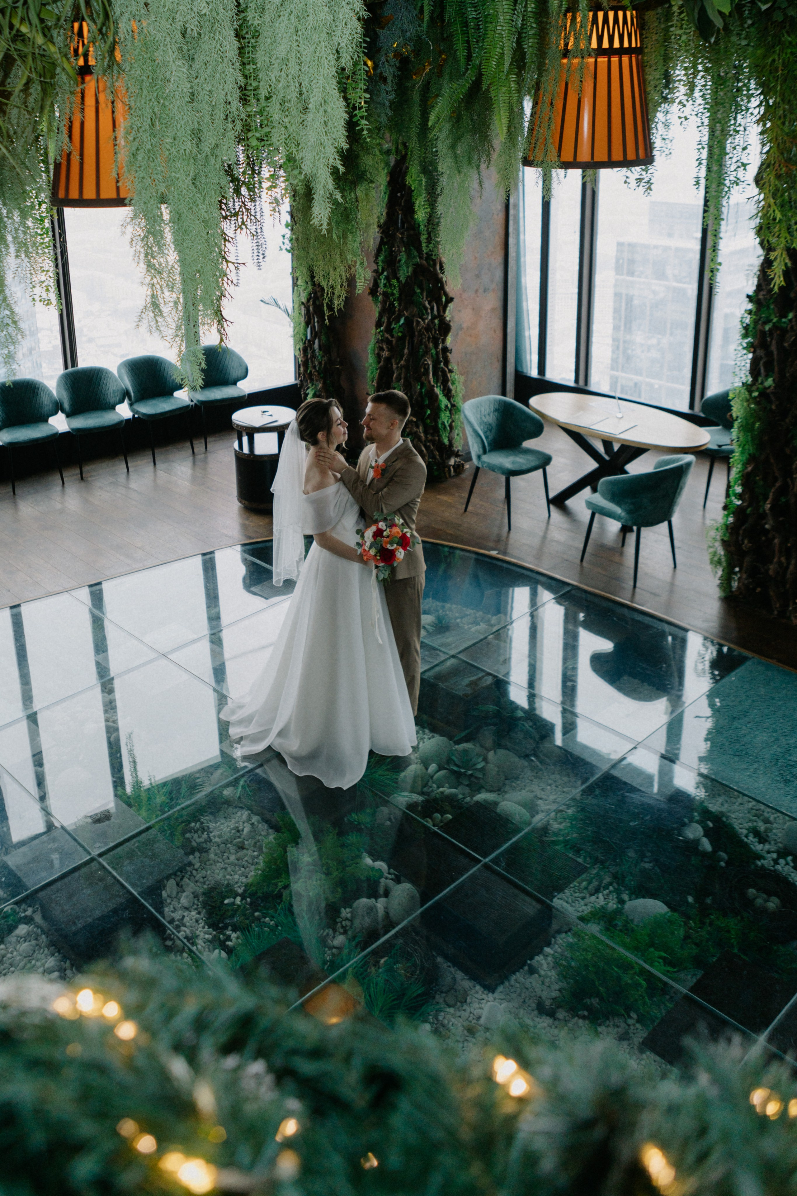 Ксюша и Илья. Утро в отеле роспись в Birds. Свадебный и портретный фотограф в Москве Анастасия Масюк