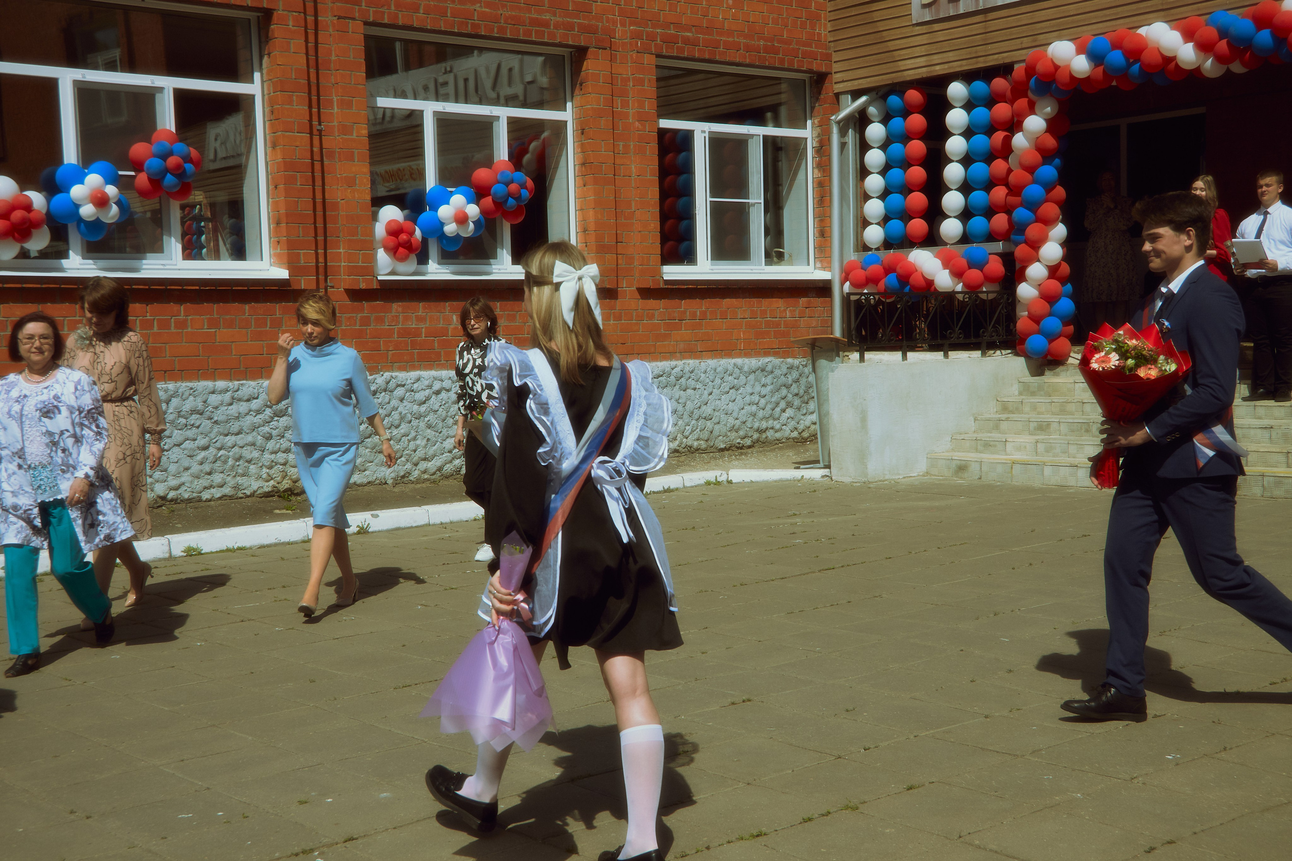 Последний звонок. Фотограф Елизавета Маслова. Москва. Art, Fashion