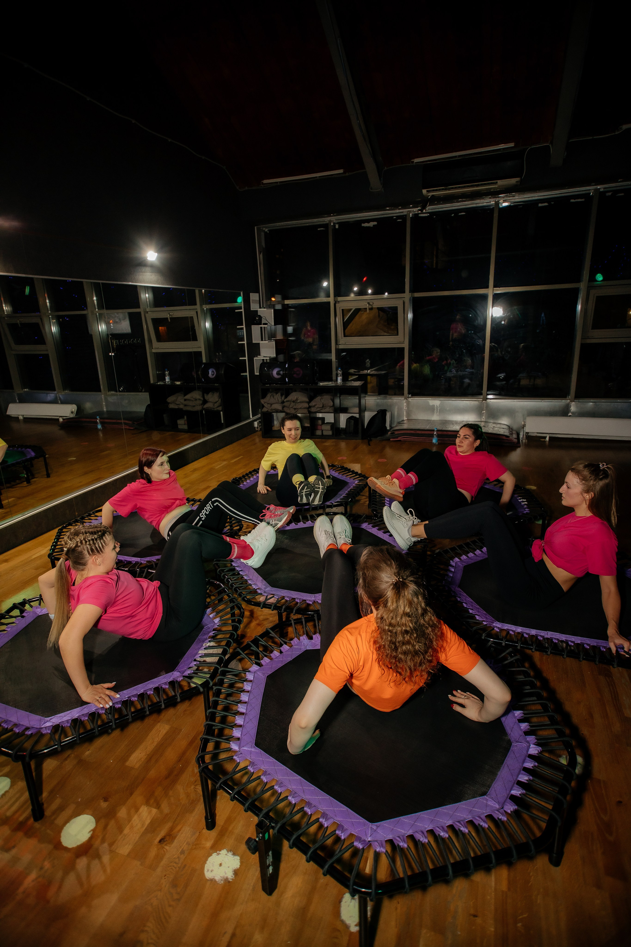 Съемки тренировок для сети студий Jumping Fitness. Ирина Тихонова — фотограф для детей и коллективов в Москве