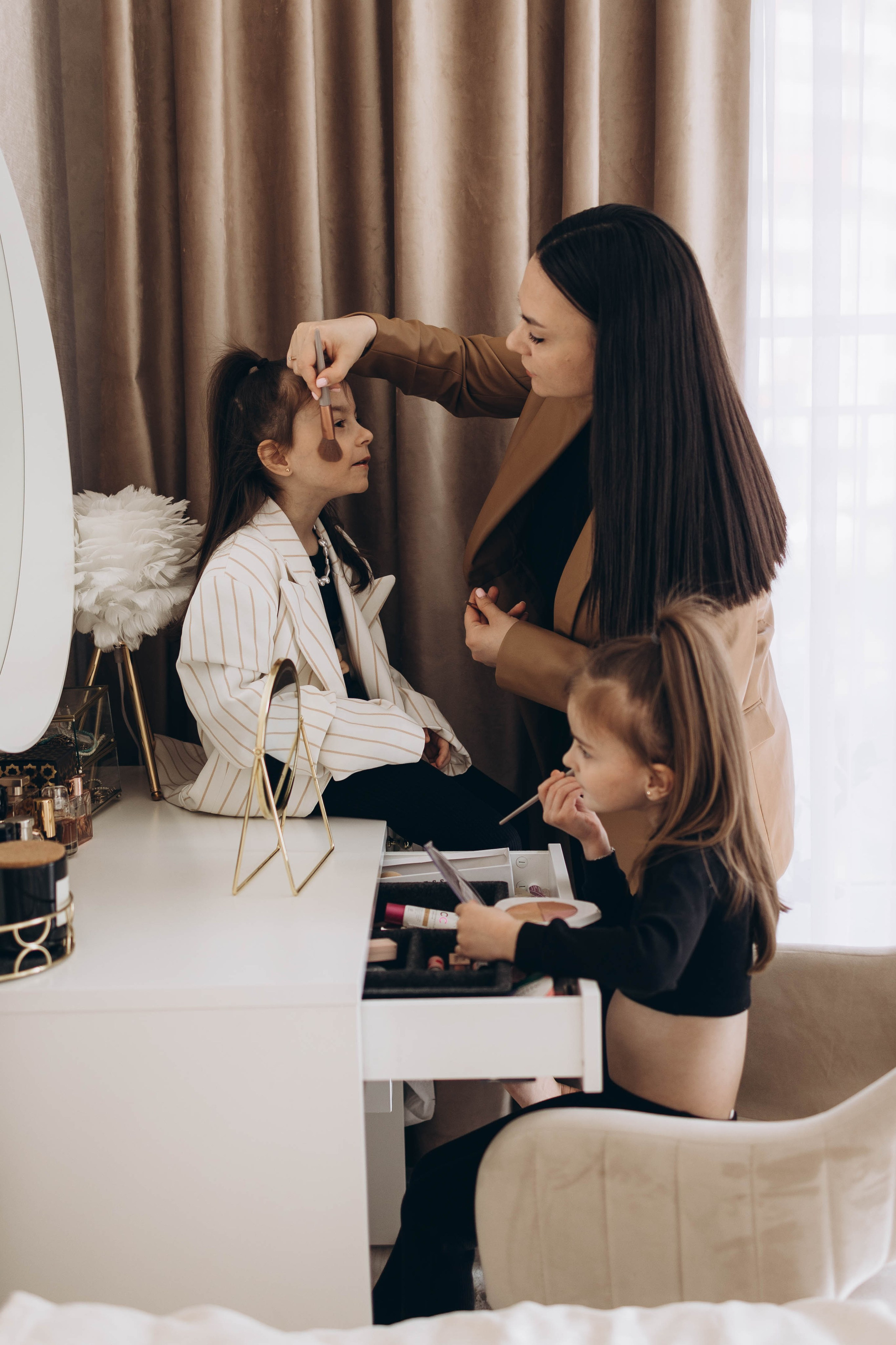 Наталия, Софа и Лиза. Семейный фотограф в Москве Виктория Ястребинская