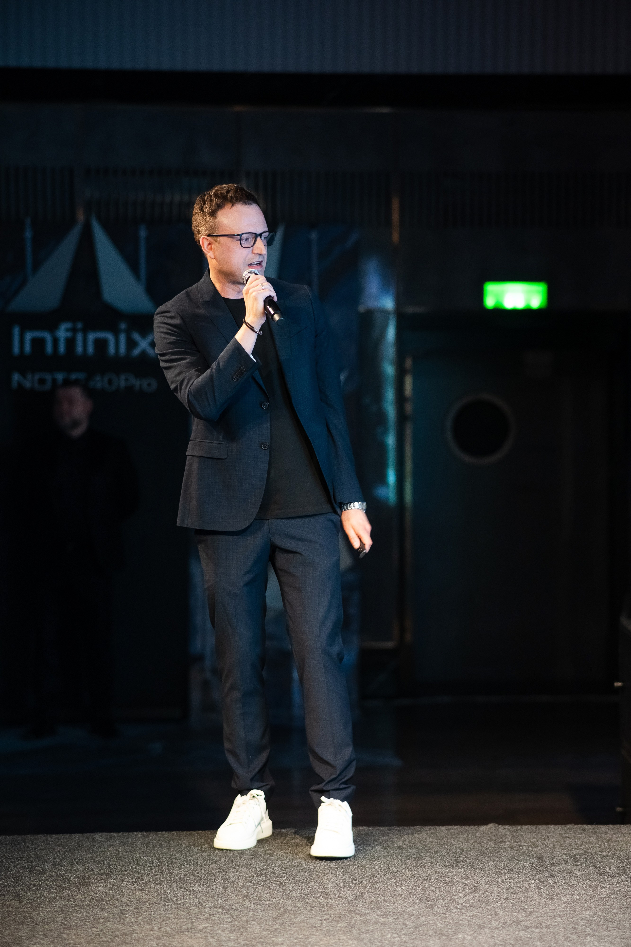 Презентация Infinix. Свадебный репортажный фотограф в Москве