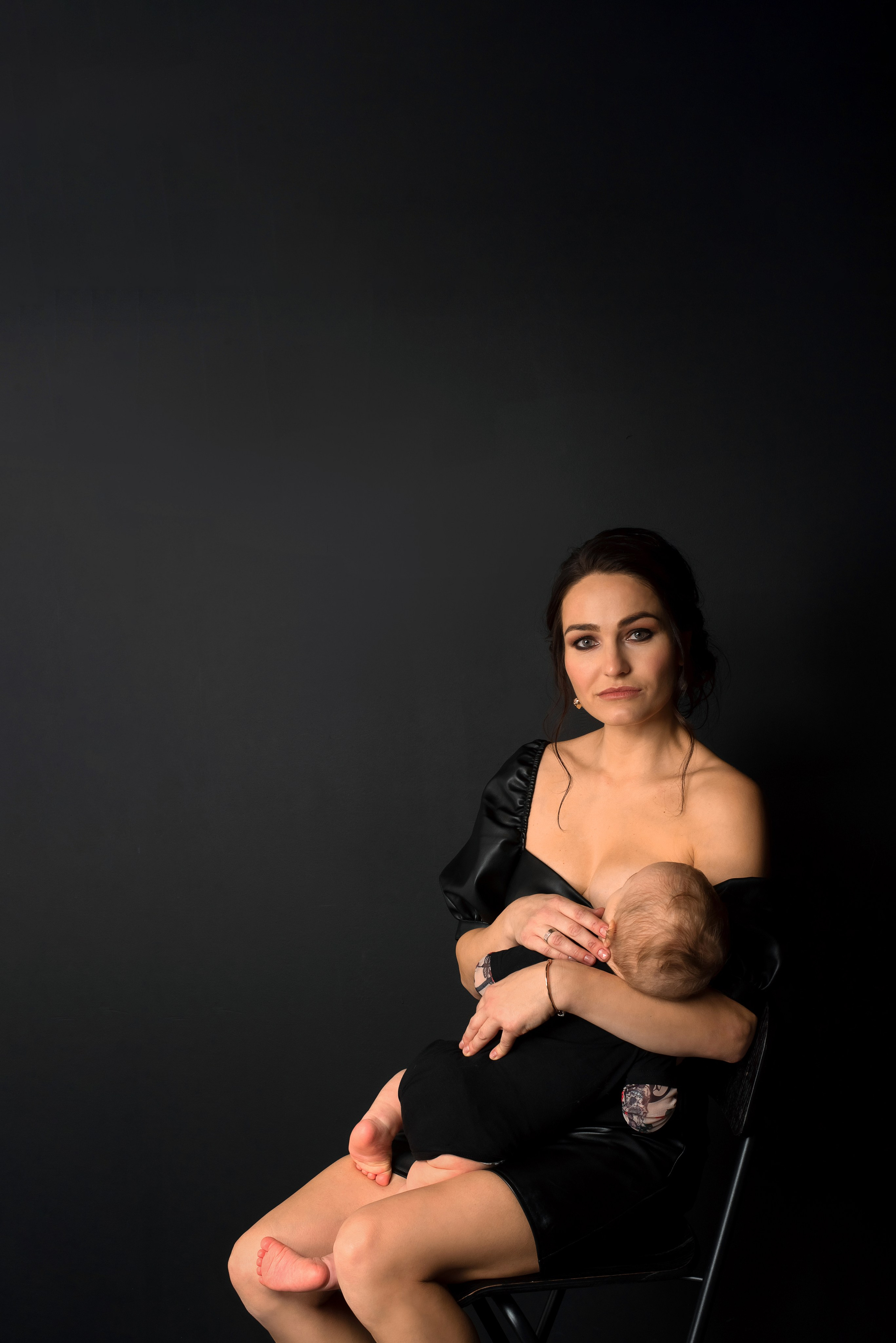 Семейная фотосессия на циклораме в СПб. Фотограф Юлия Кондратьева