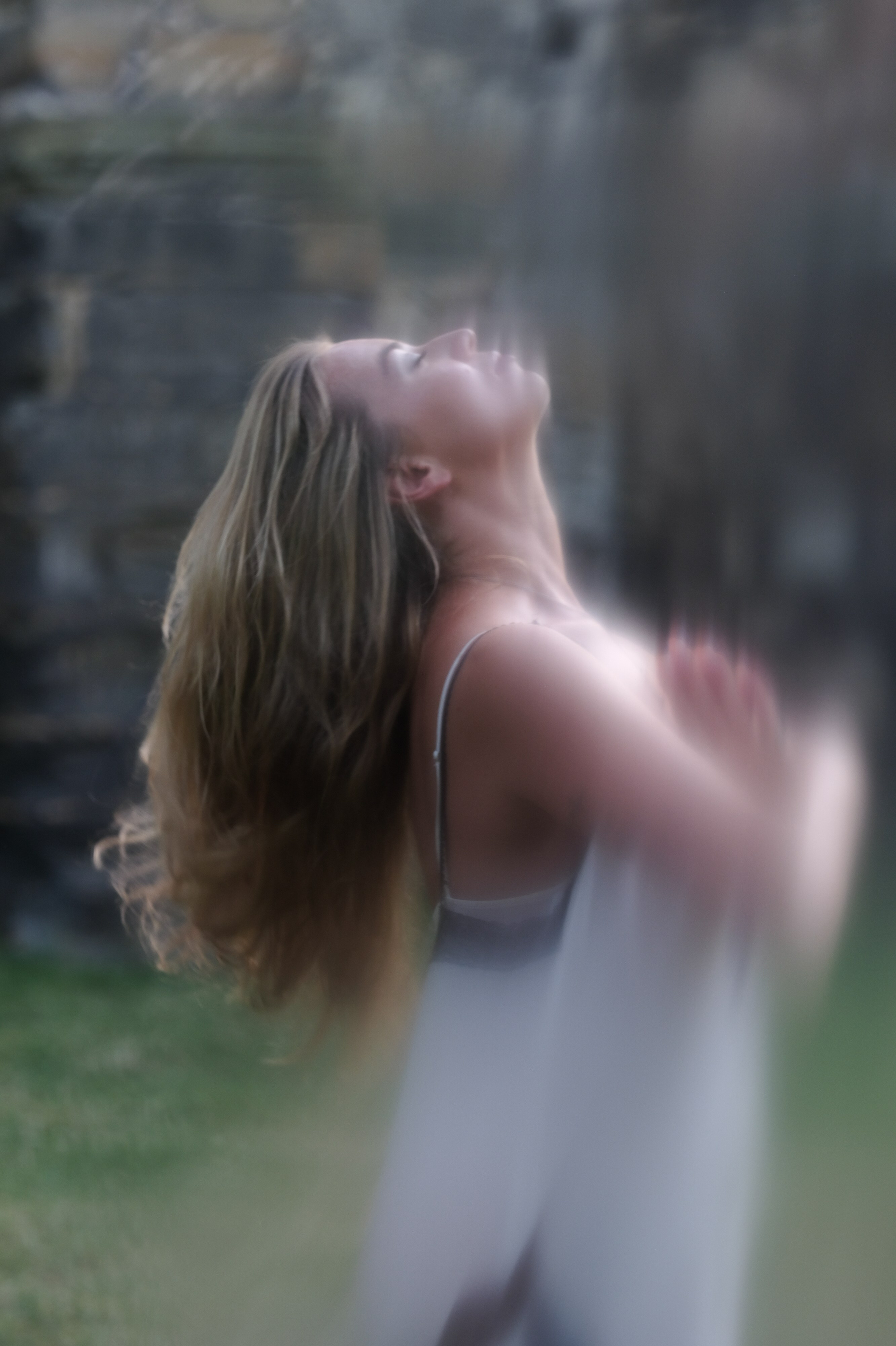 Настя. Фотограф в Москве и Праге: индивидуальные портреты, парные фотосессии