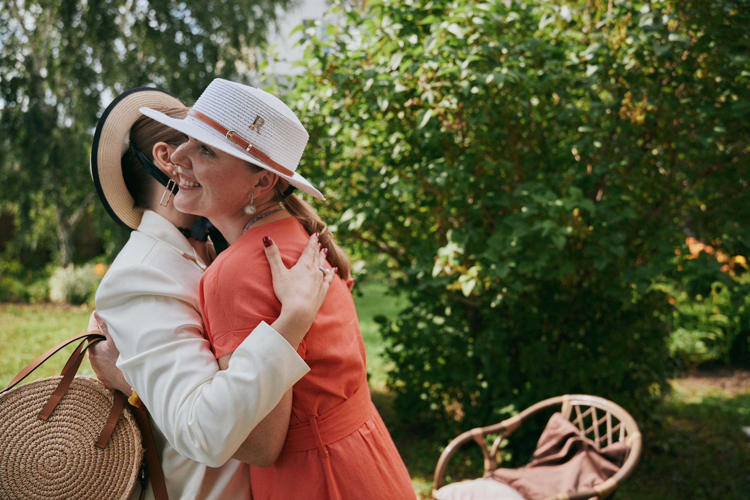 Завтрак в шляпках. Фотограф и видеограф в Кургане Леонид Корнильев