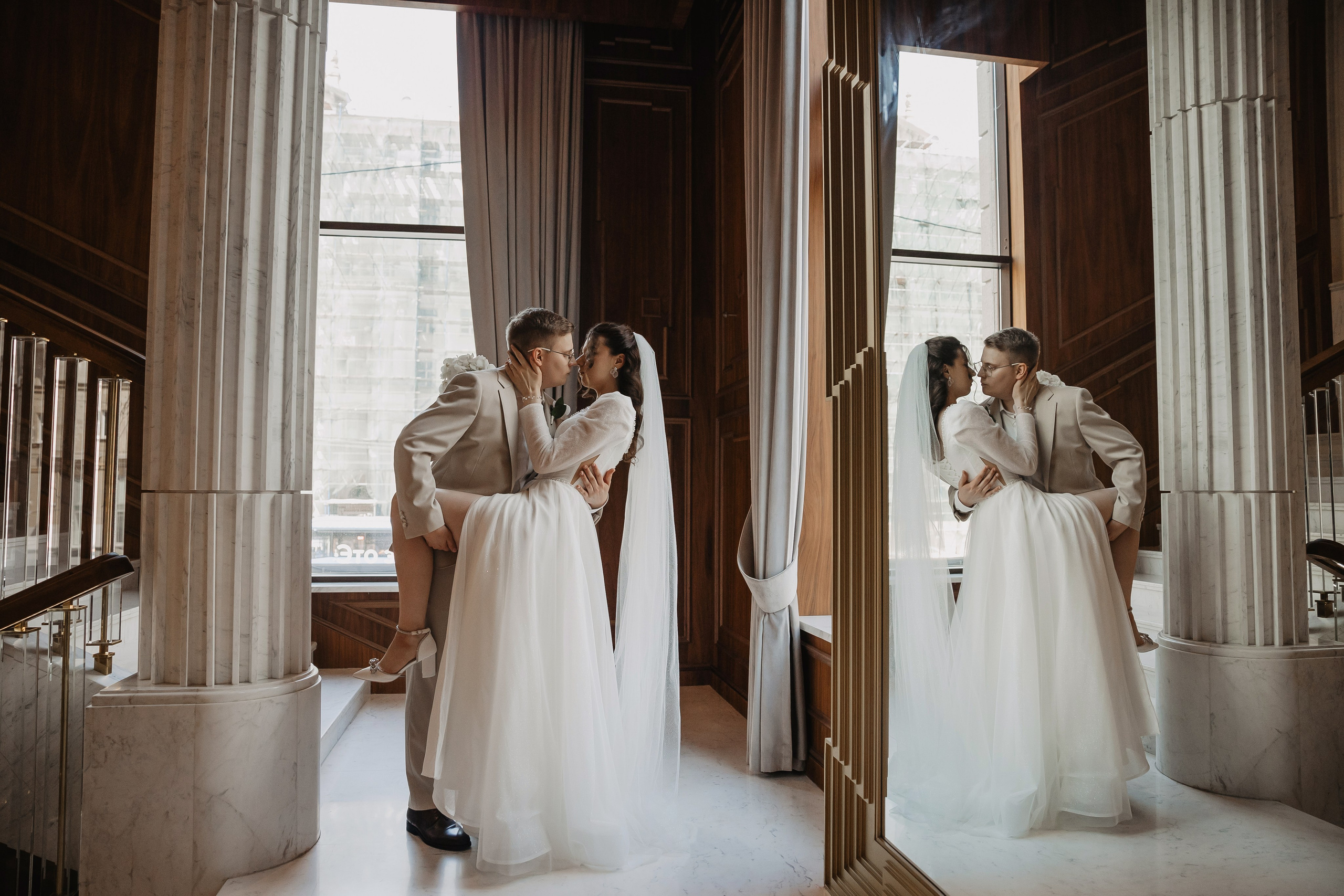Свадебная фотосессия в отеле Marriott Imperial Plaza. Свадебный фотограф в Москве Дарья Олендарёва