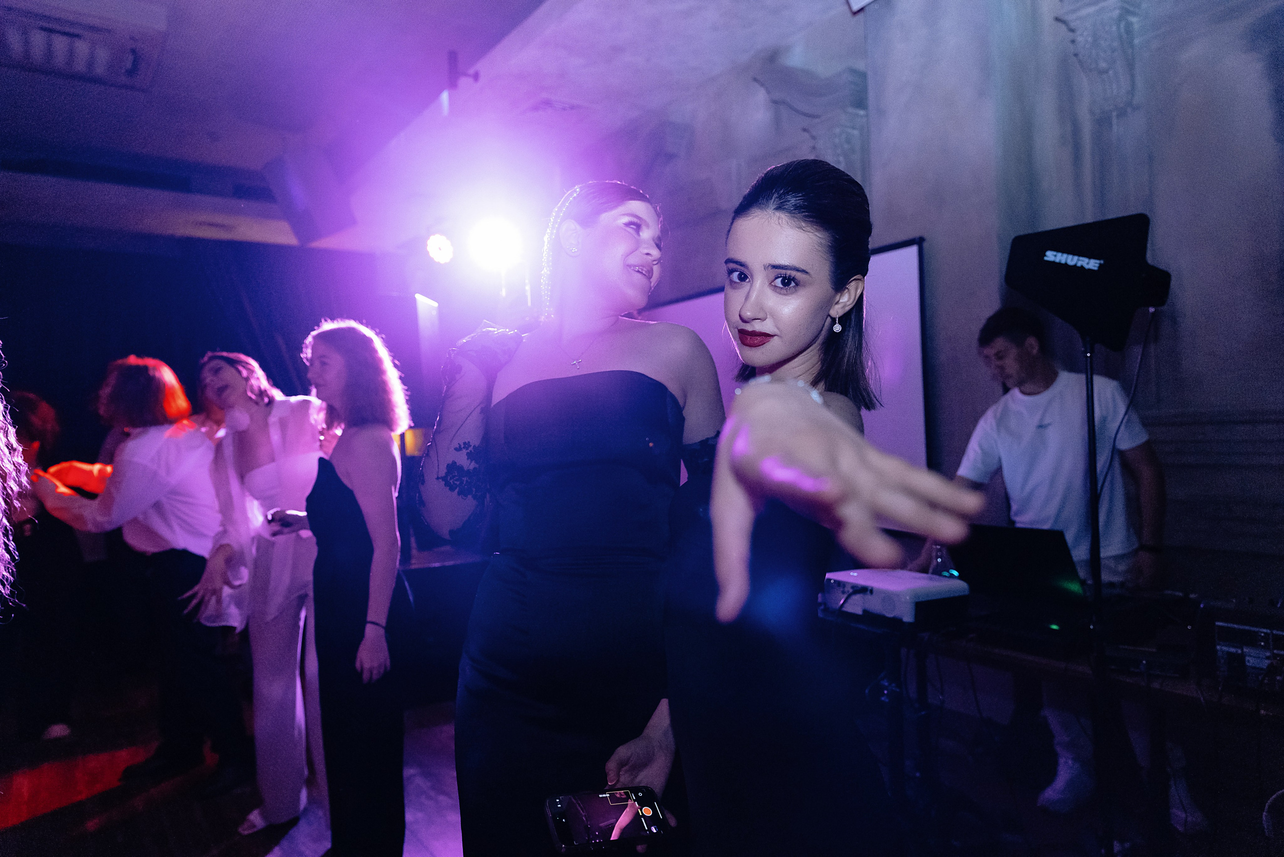 11 класс Гимназия 69. Фотограф и Видеограф в Краснодаре Юлия Солодченко