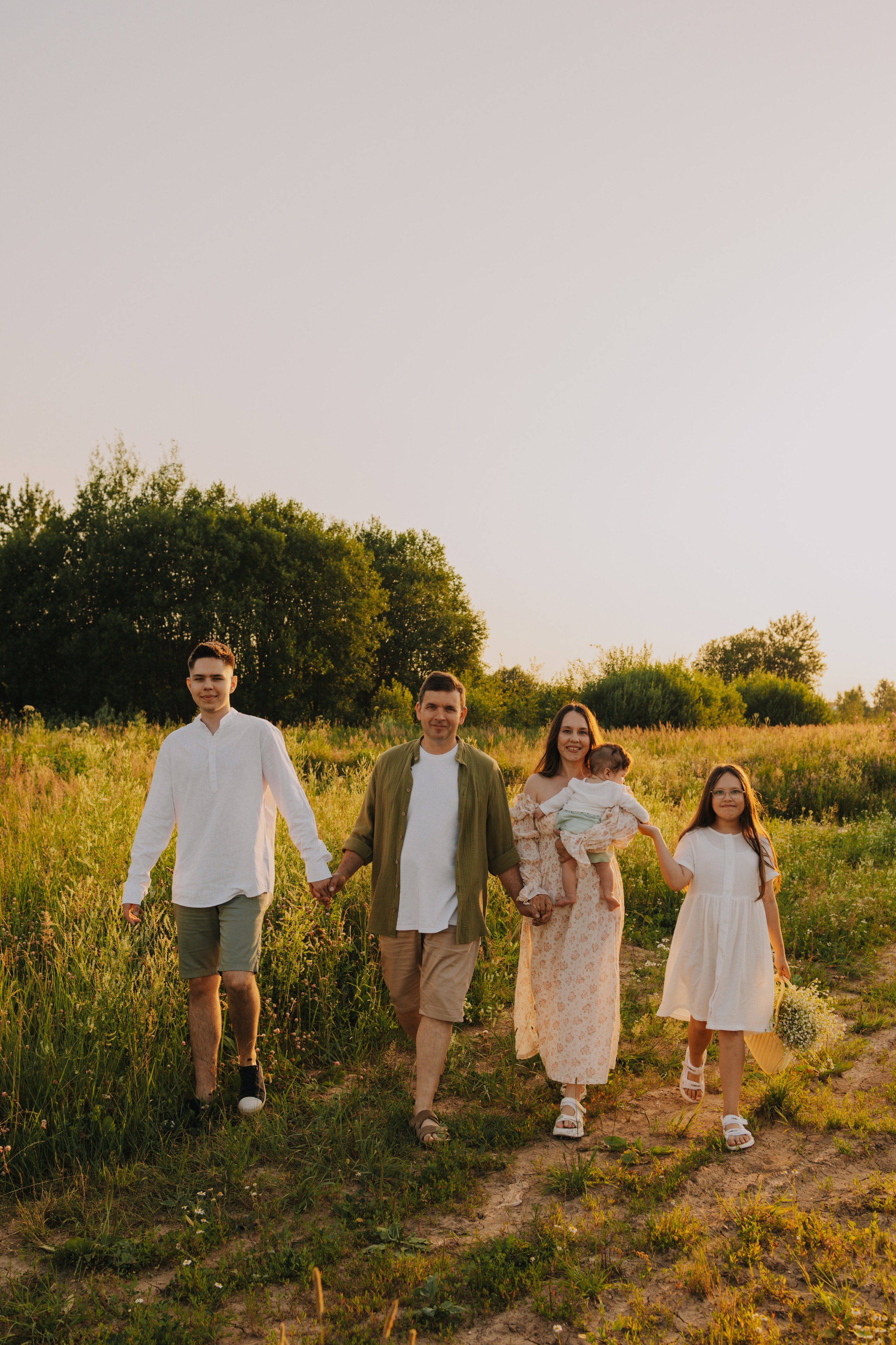 Семейный Пикник: Летняя Съемка