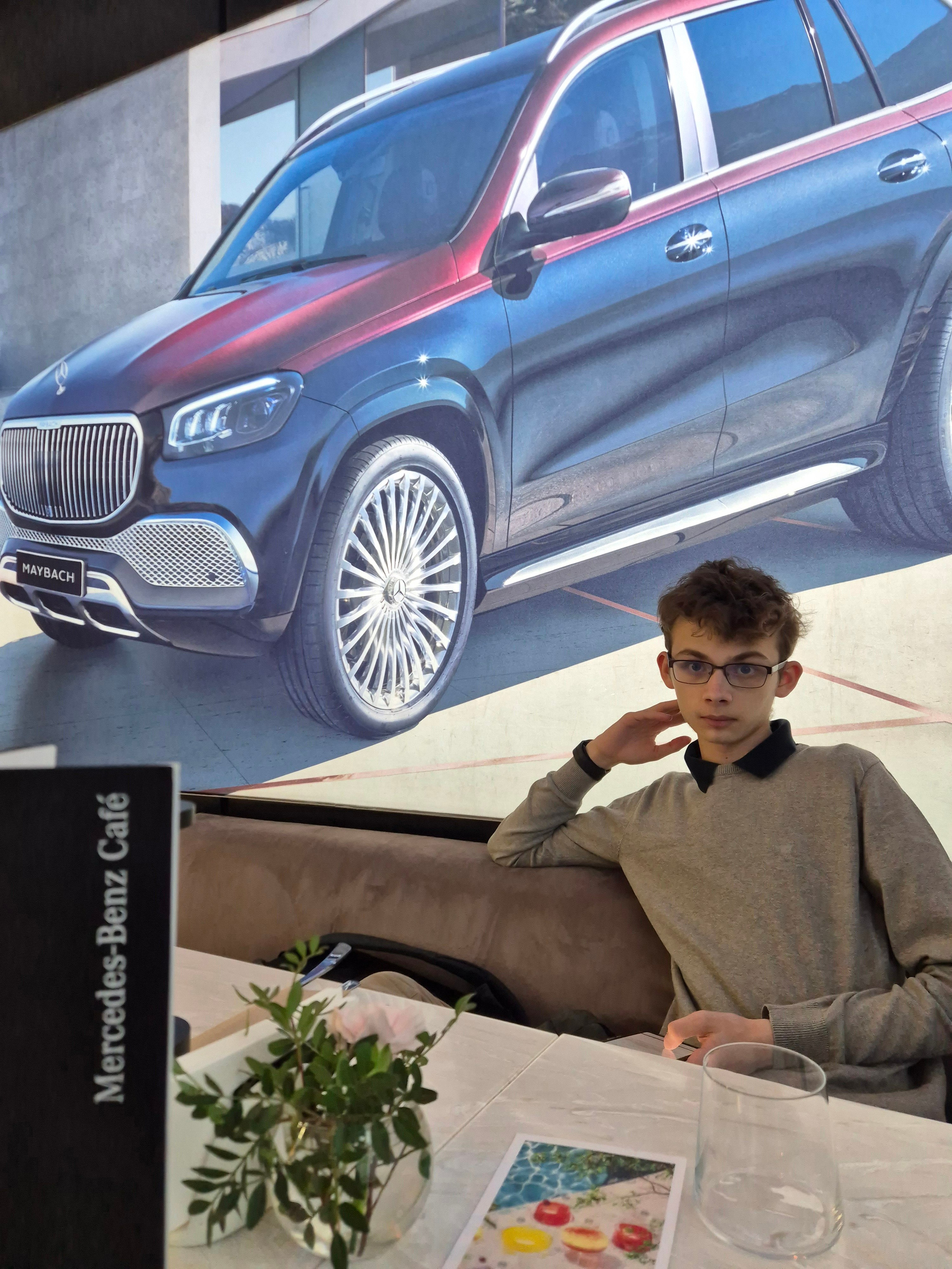 Мерседес кафе в Шереметьево