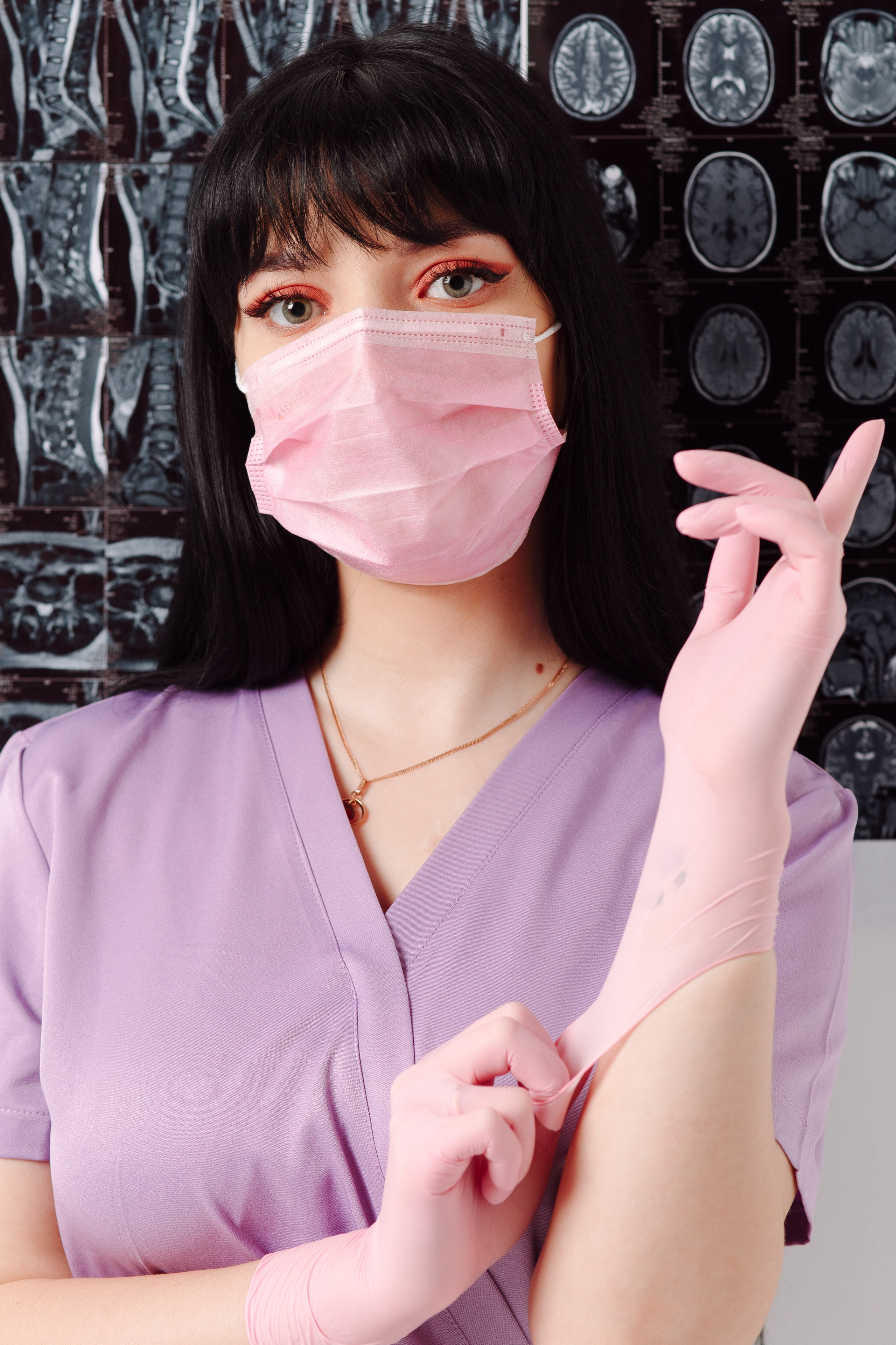 Съёмка врача в студии. Фотограф врача в Нижнем Новгороде и Нижегородской области.