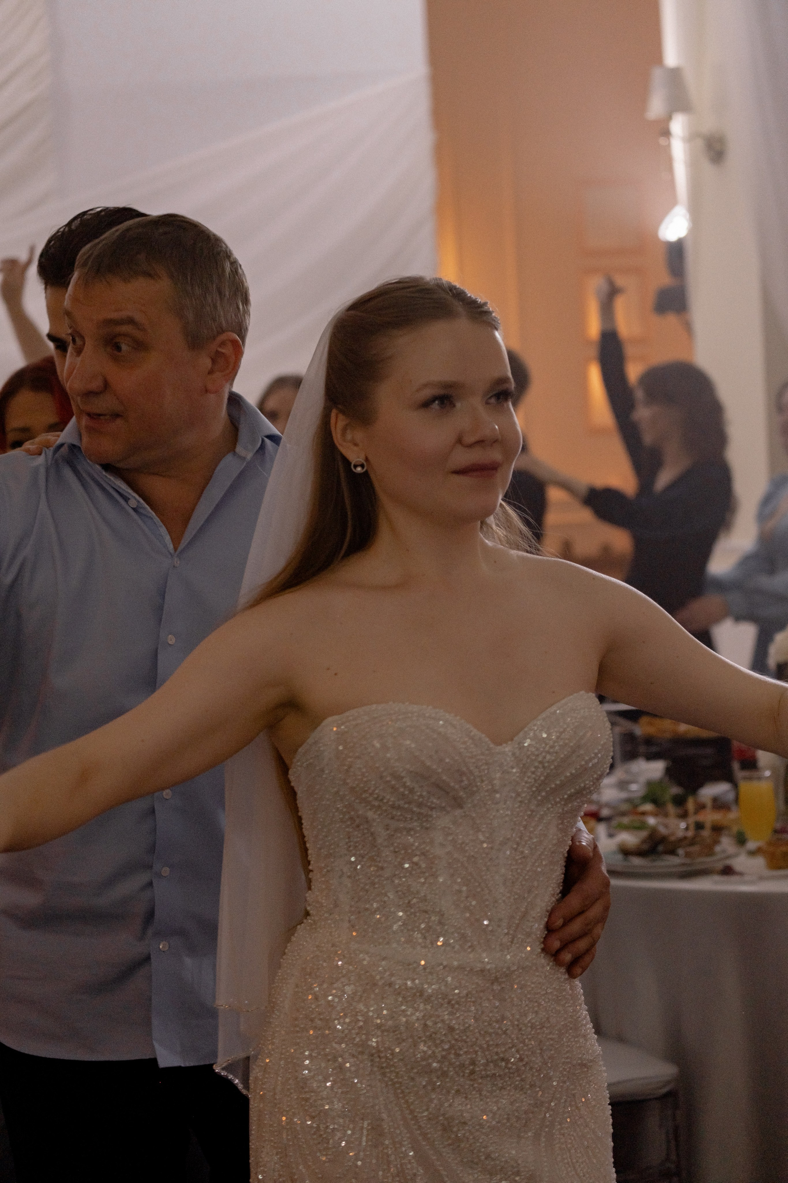 СВАДЕБНЫЙ БАНКЕТ (СНЯТО В СИБИРЕ В НИЖНЕВАРТОВСКЕ). Профессиональный фотограф, Санкт-Петербург — Виктория Богомолова