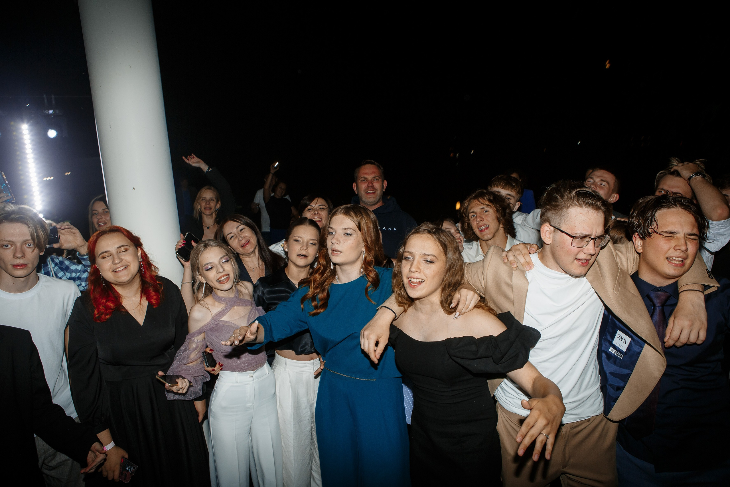 Выпускной Гимназия 12 2024 OpenHouse. Свадебный и портретный Фотограф в Липецке Дмитрий Котюков