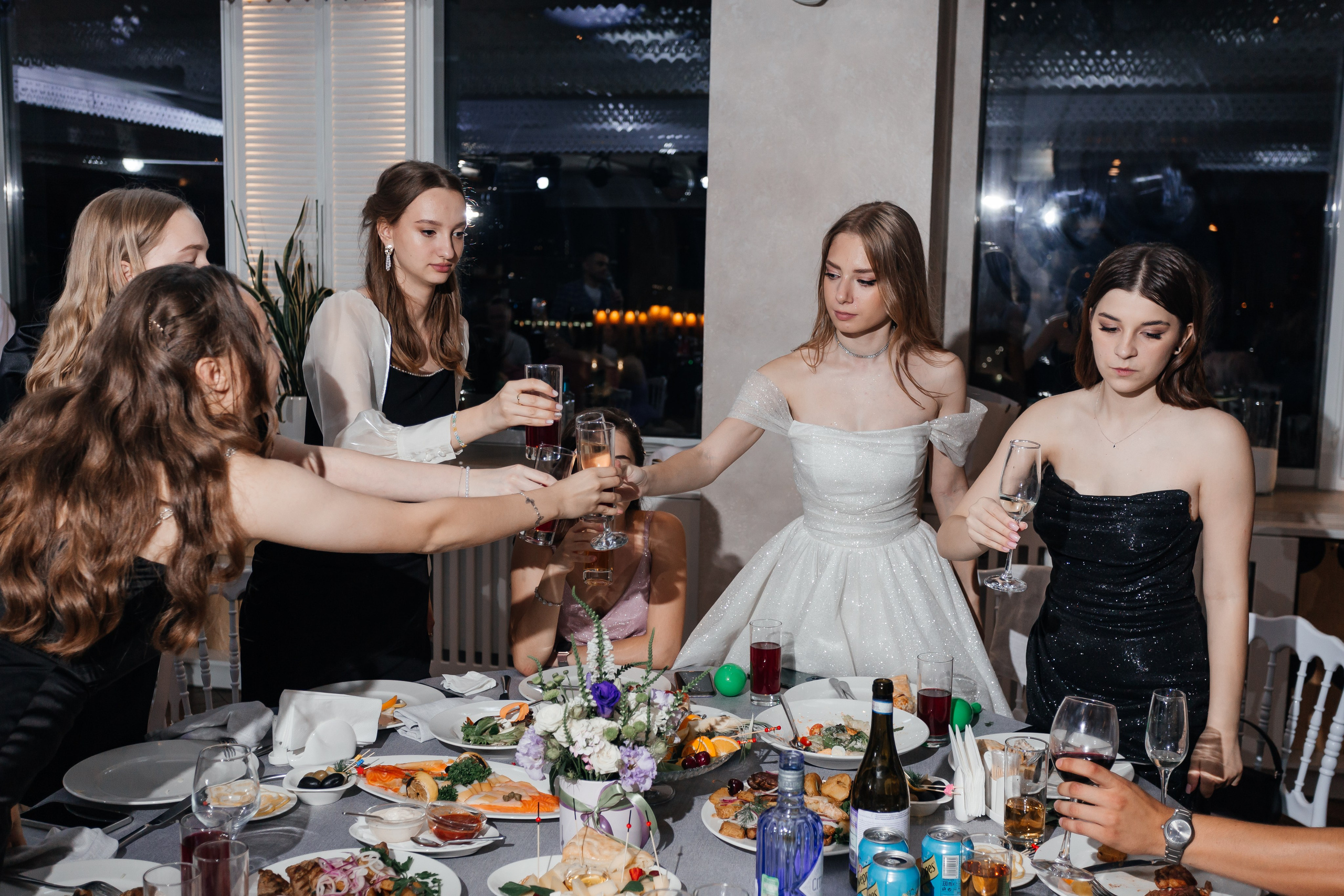 Выпускной 11 «А». Школа № 42. Свадебный фотограф в Краснодаре Николай Крауз