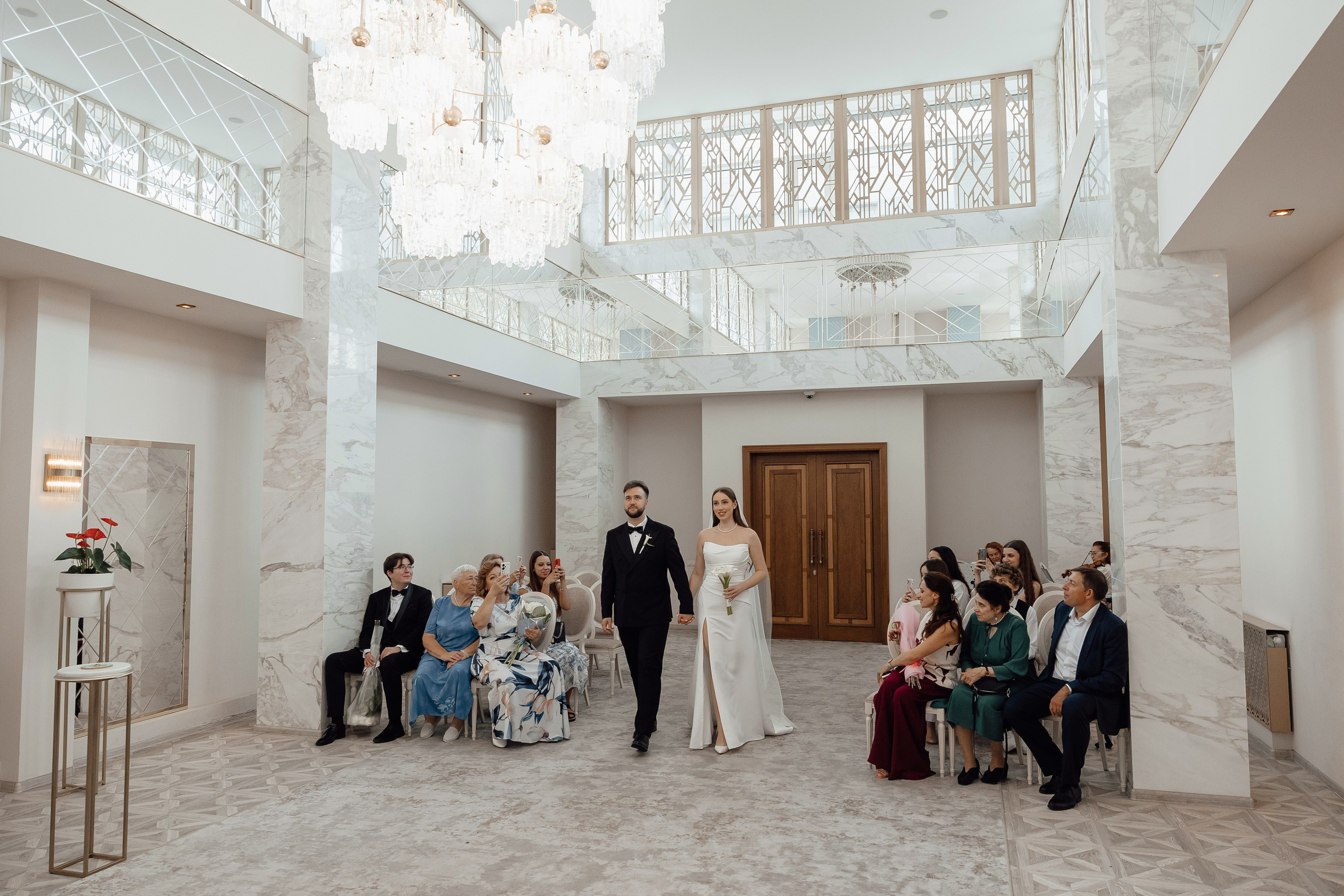 Свадебная фотосессия во Дворце бракосочетания №4