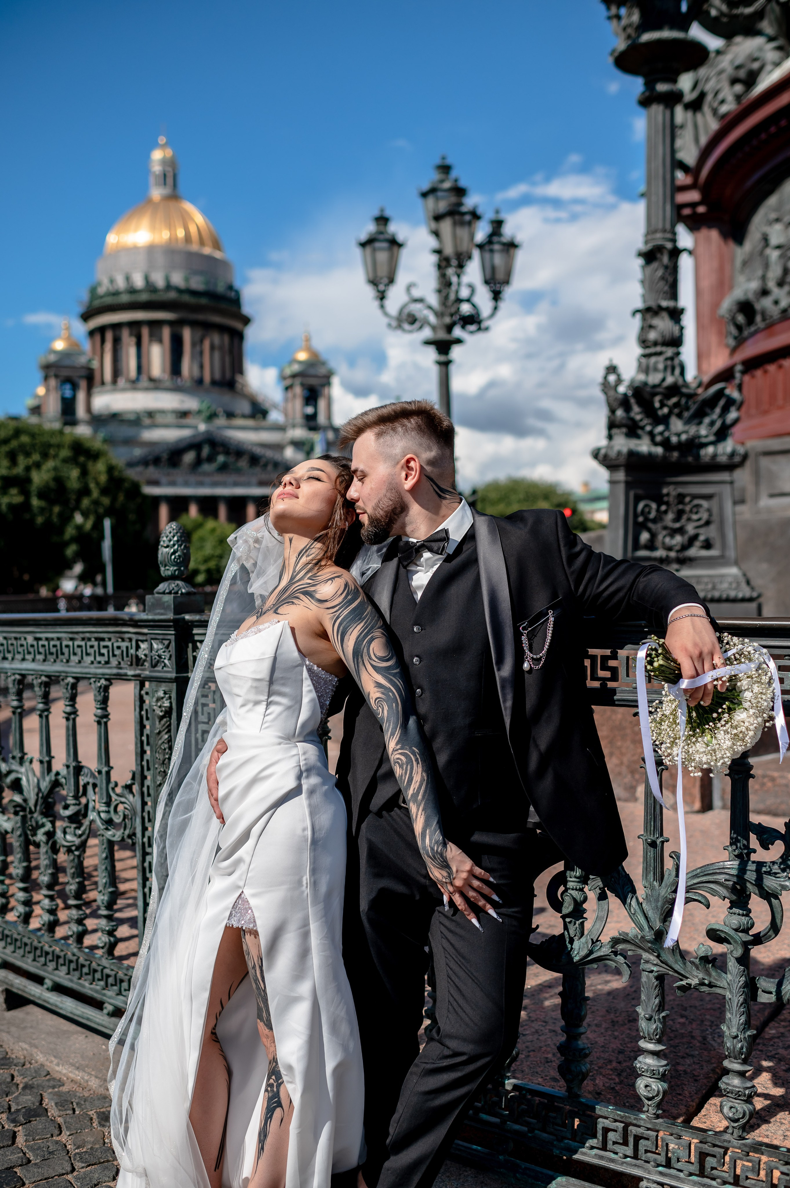 Диана и Евгений (маршрут № 1 в Питере: Исаакиевская площадь, красные маркизы Астории, набережная Мойки, Дворец Штиглица и Летний сад). Портретный, семейный и свадебный фотограф в Санкт-Петербурге и в Пушкине Ширяев Денис