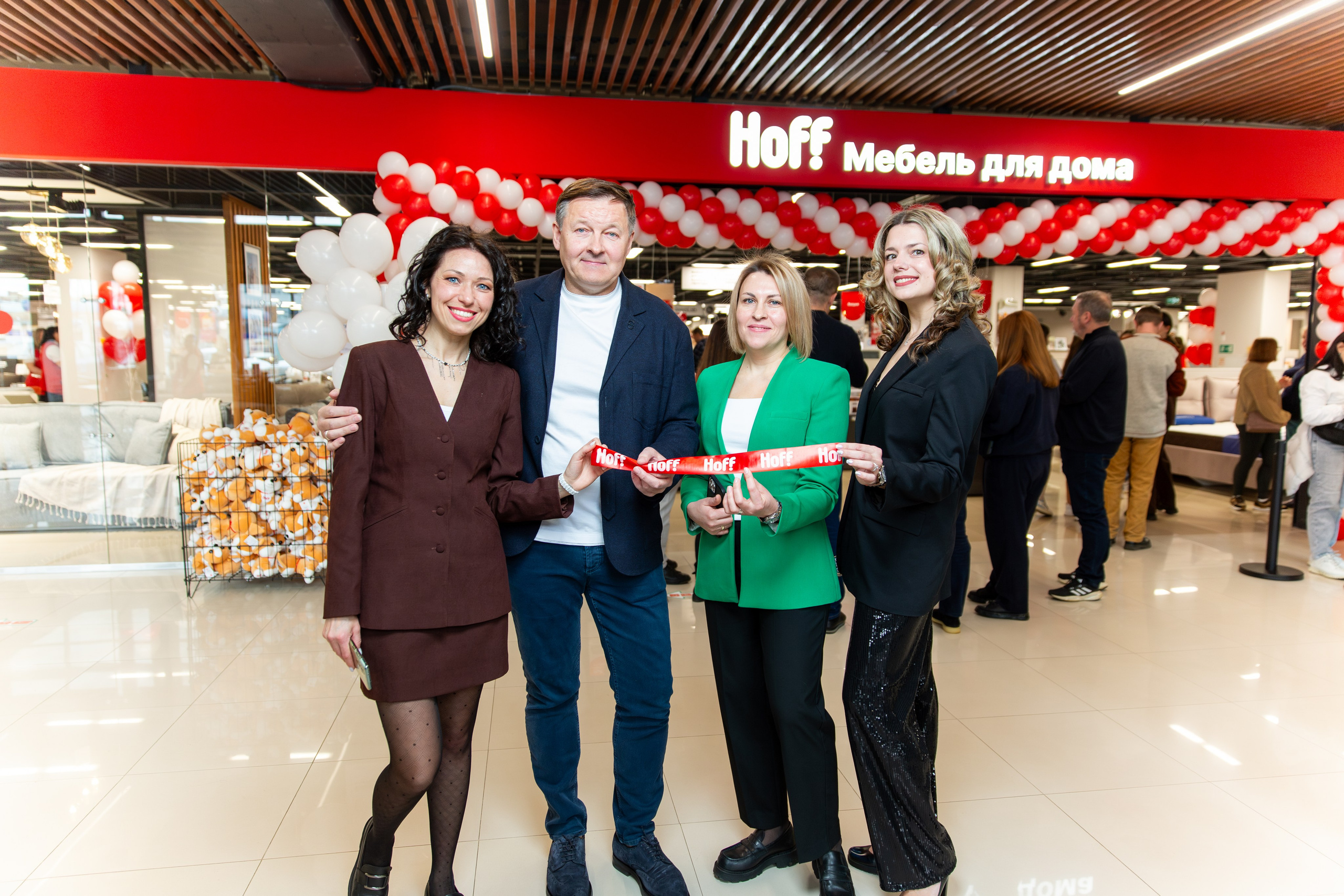 Открытие HOFF. Свадебный и репортажный фотограф в Ярославле Евгений Шовдин