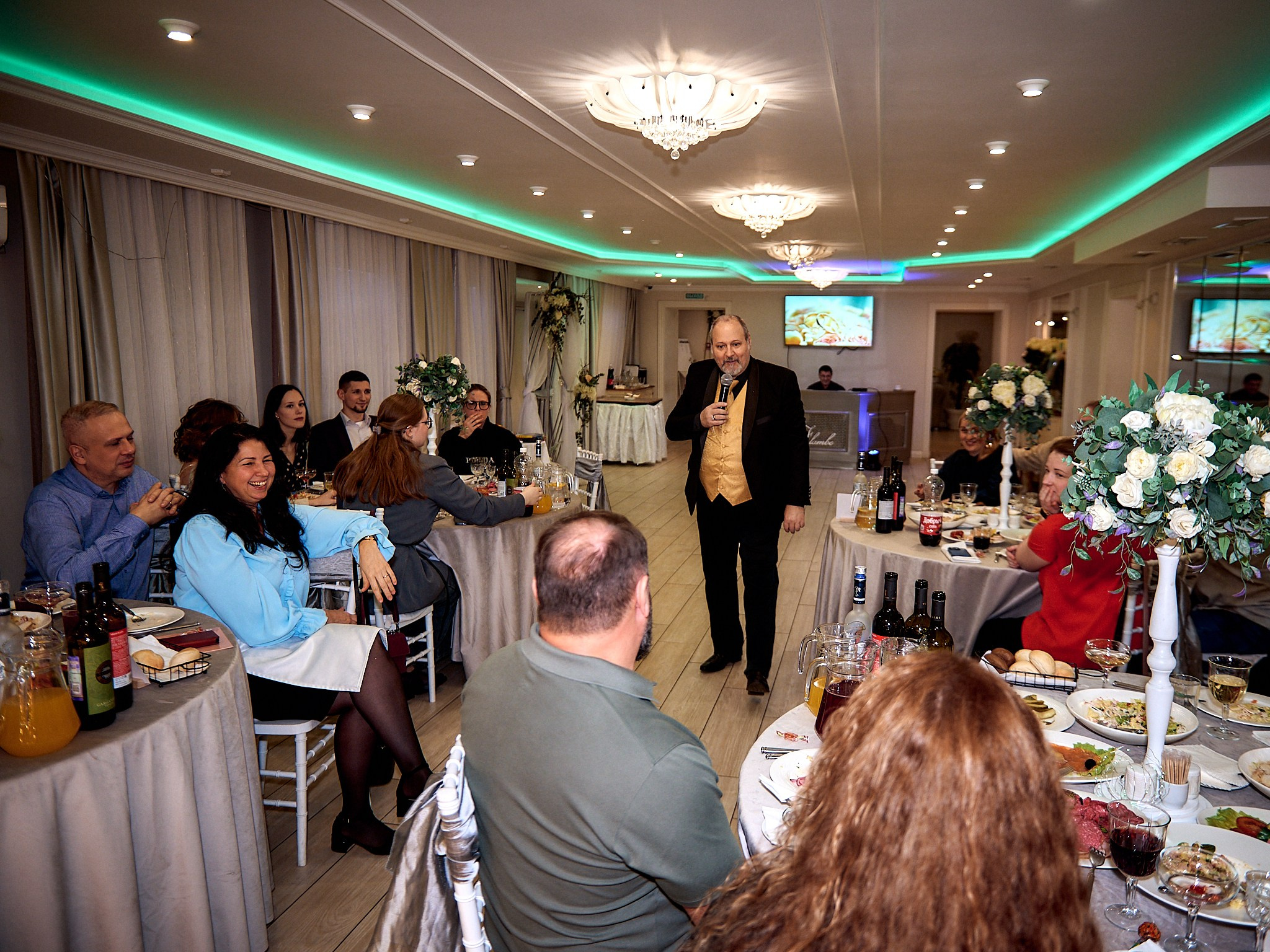 55 лет 💕. Свадебный фотограф, видеограф, рилсмейкер в Санкт-Петербурге и Москве