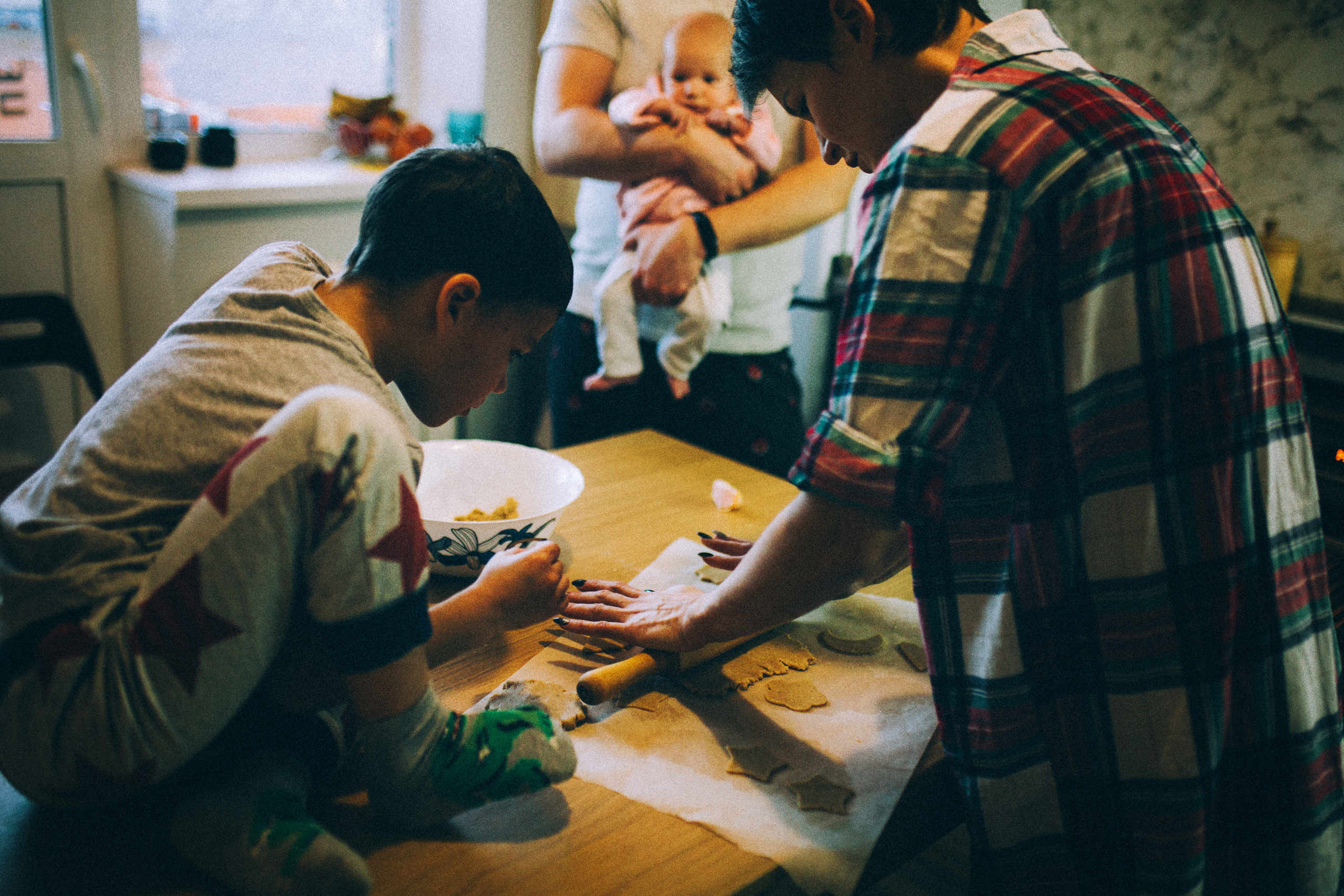 Лида Лёша Лия Юра и собакен Ева. Свадебный и семейный пленочный фотограф в Петербурге Истомина Ирина