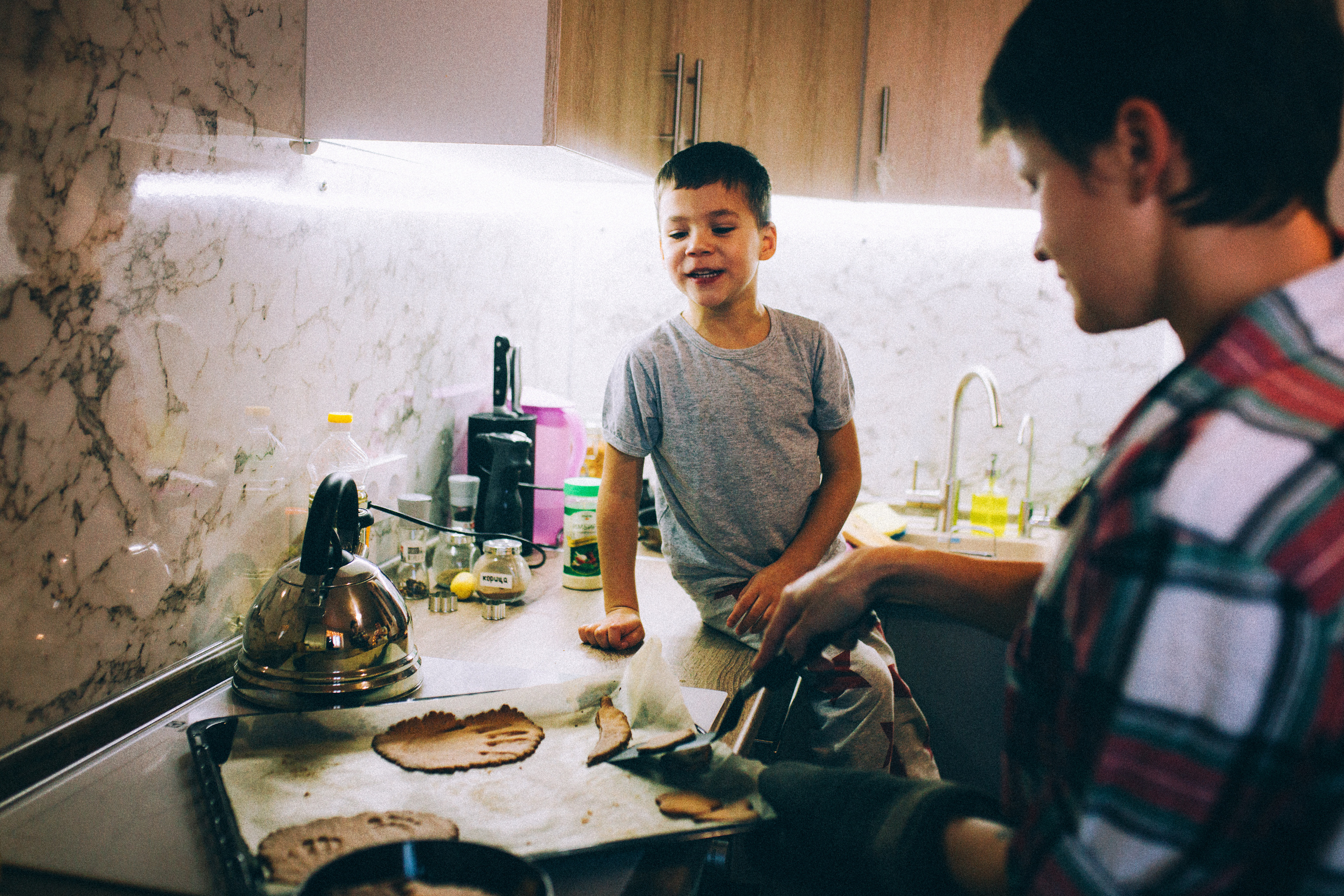 Лида Лёша Лия Юра и собакен Ева. Свадебный и семейный пленочный фотограф в Петербурге Истомина Ирина