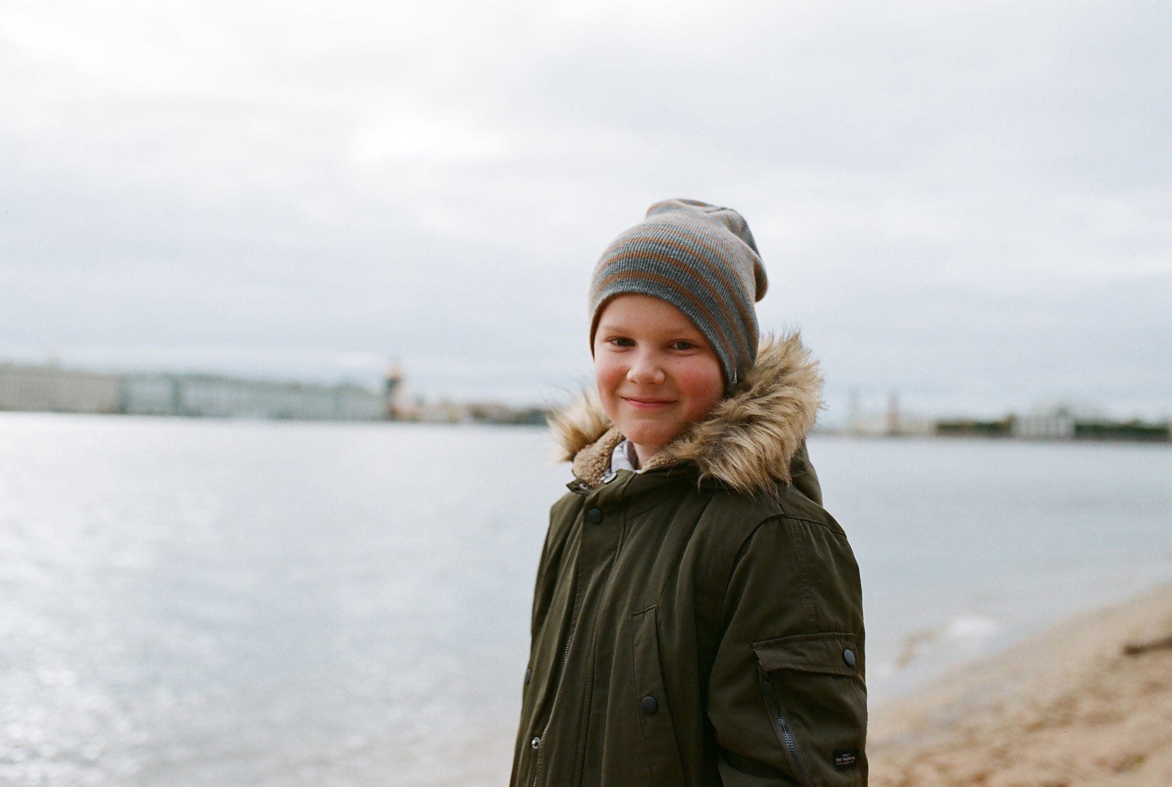 Кирилл Оля и Матвей и Марта. Свадебный и семейный пленочный фотограф в Петербурге Истомина Ирина