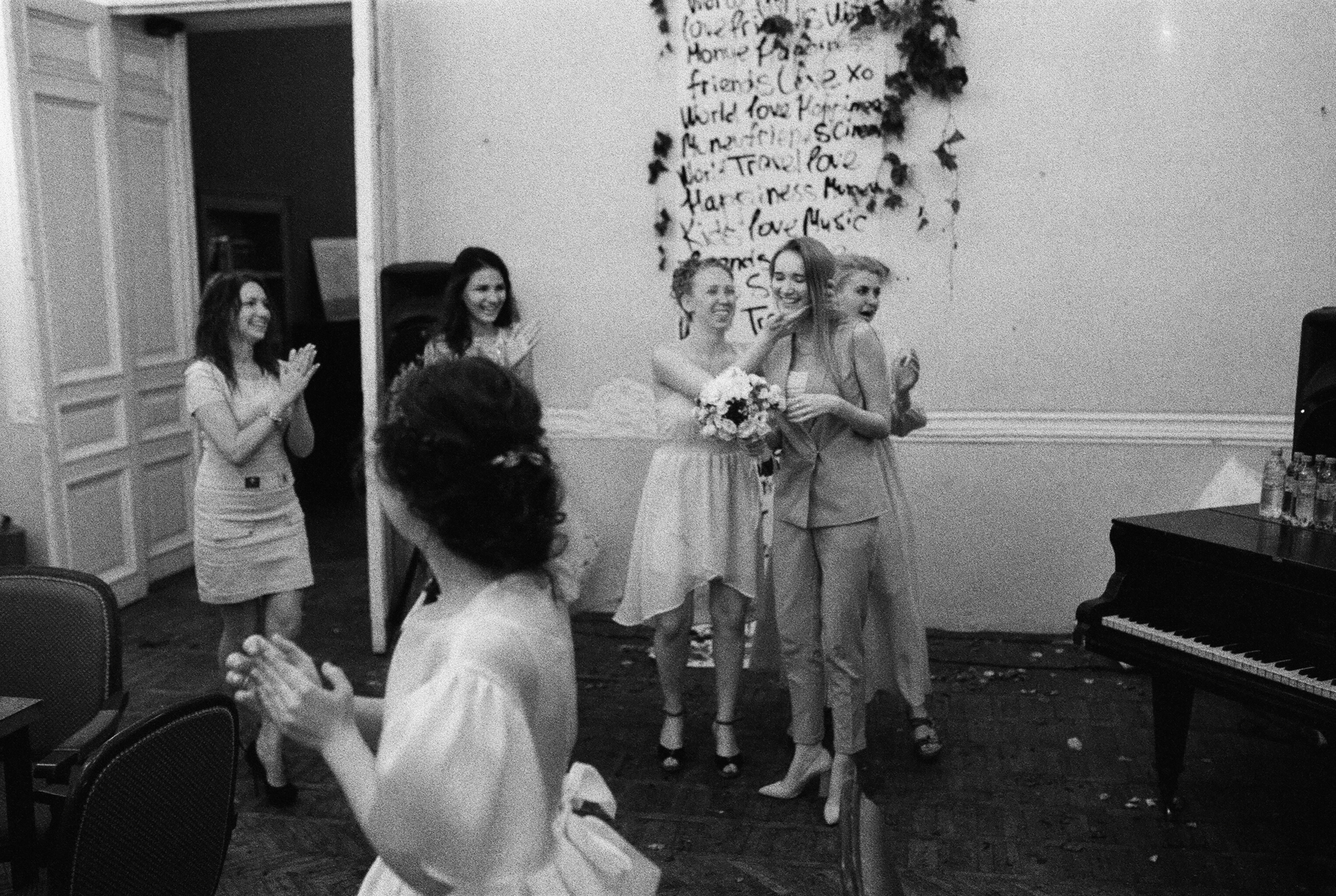 ЕЛЕНА и ИГОРЬ. Свадебный и семейный пленочный фотограф в Петербурге Истомина Ирина