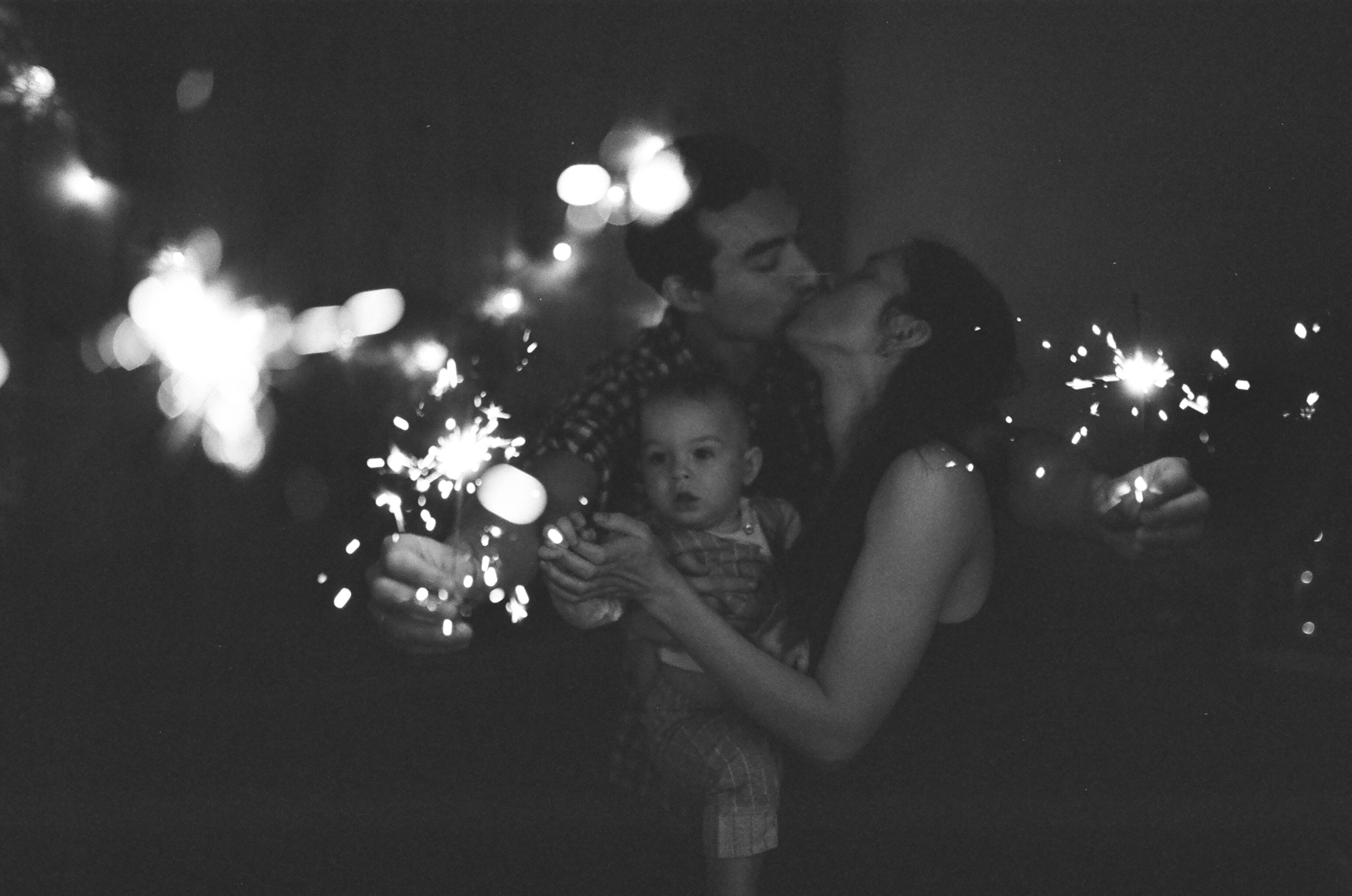 Настя Петя и Ваня. Свадебный и семейный пленочный фотограф в Петербурге Истомина Ирина