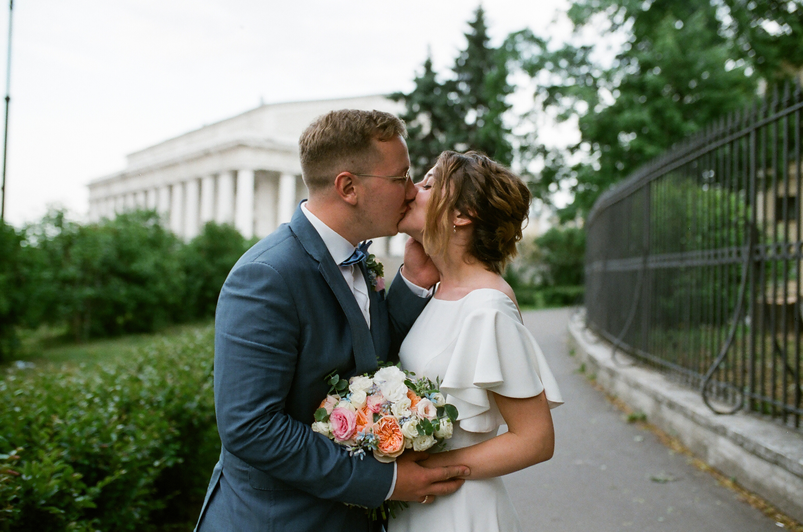 МАРИЯ и ГРИГОРИЙ. Свадебный и семейный пленочный фотограф в Петербурге Истомина Ирина