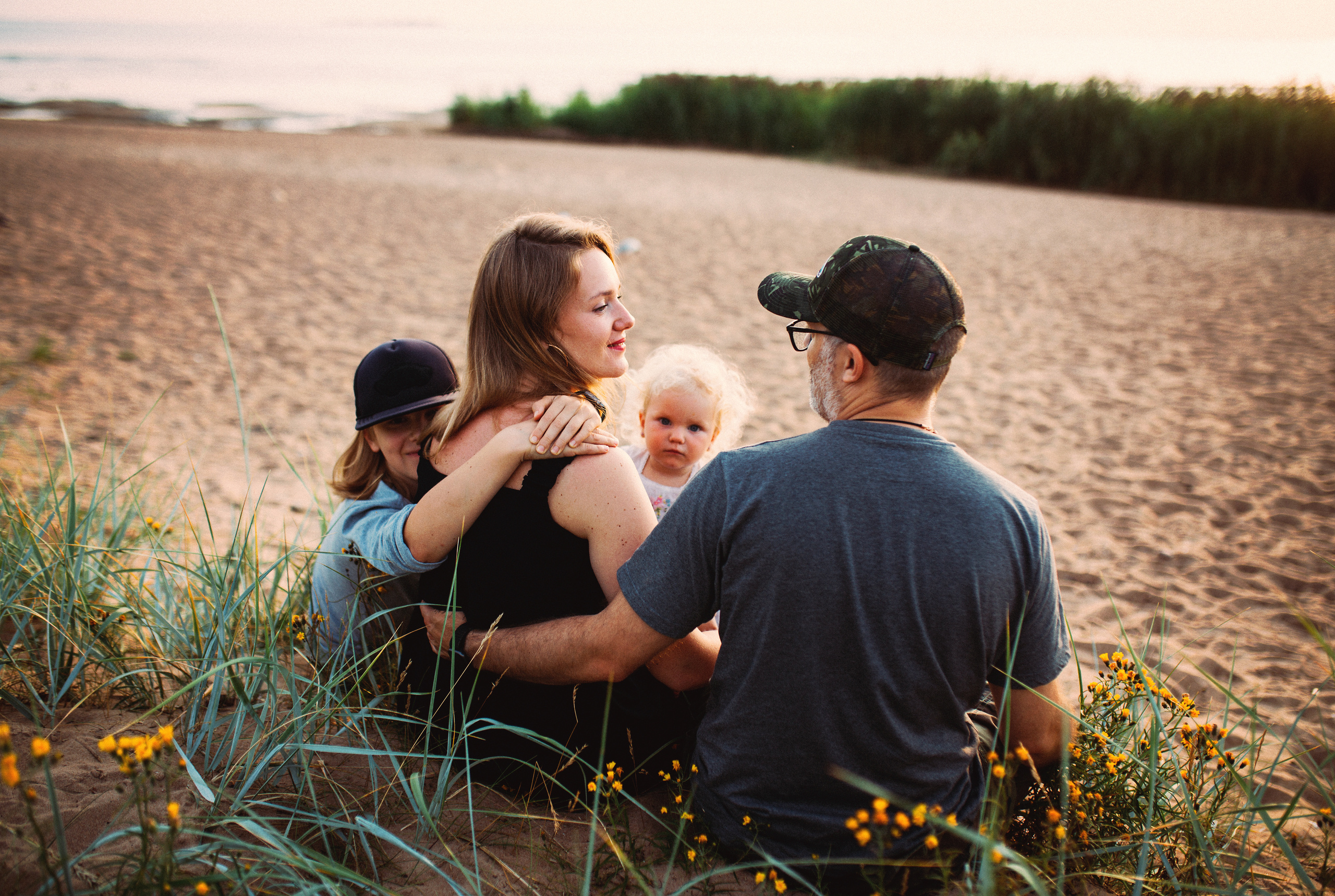 Оля Кирилл Матвей и Марта. Свадебный и семейный пленочный фотограф в Петербурге Истомина Ирина
