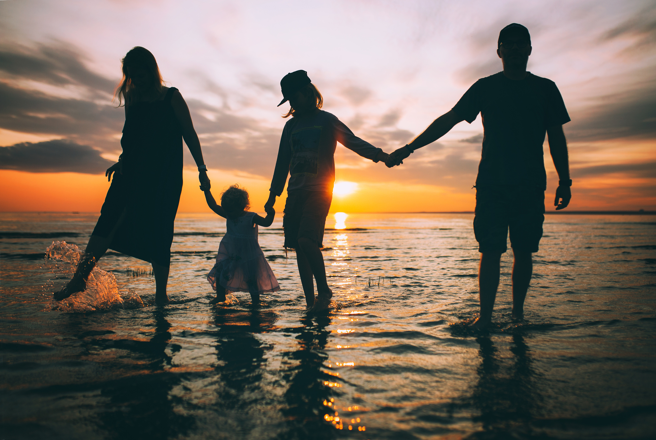 Оля Кирилл Матвей и Марта. Свадебный и семейный пленочный фотограф в Петербурге Истомина Ирина