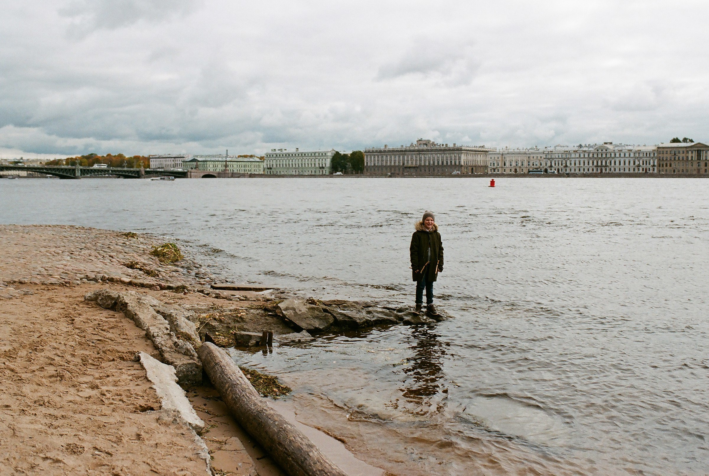 Кирилл Оля и Матвей и Марта. Свадебный и семейный пленочный фотограф в Петербурге Истомина Ирина