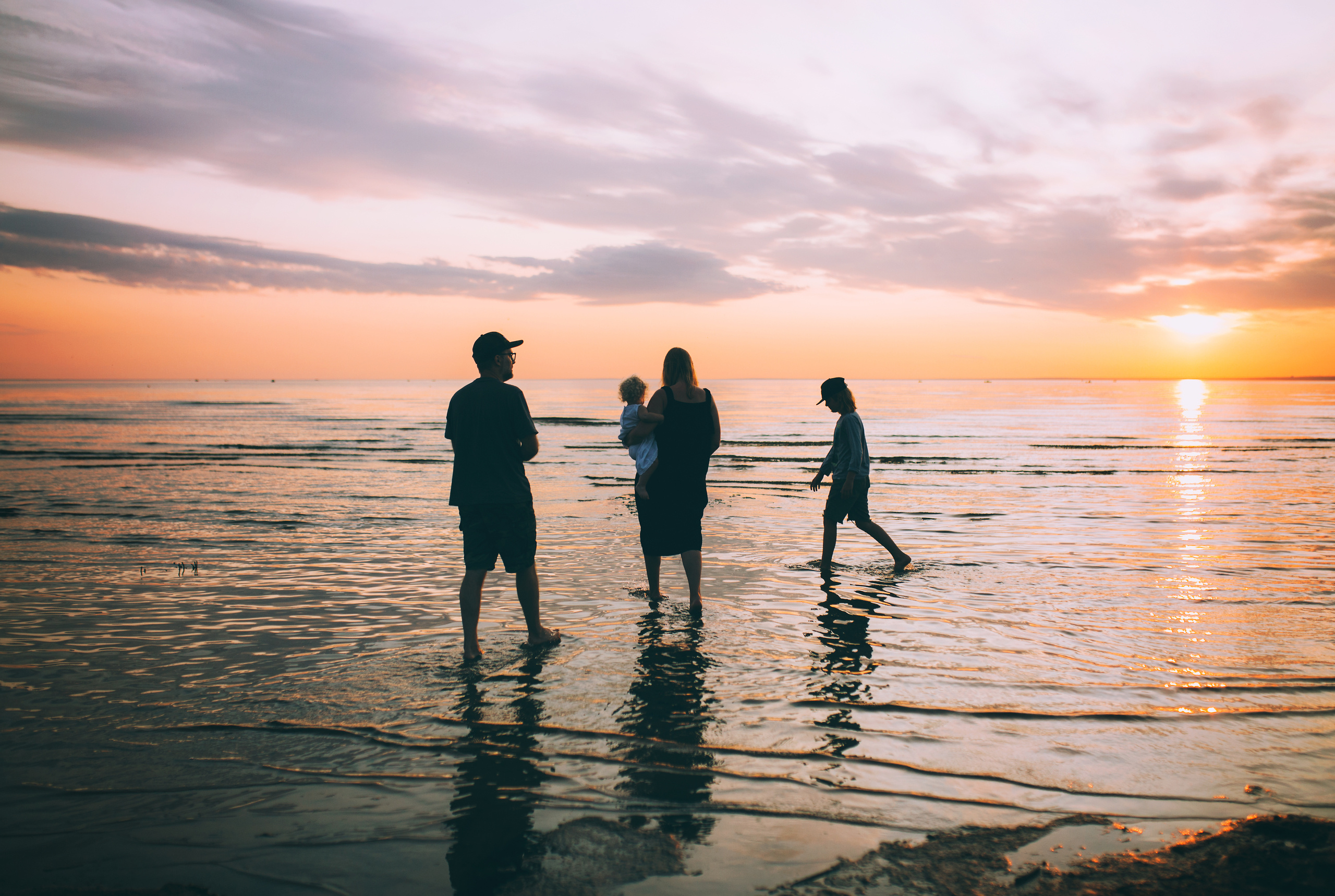 Оля Кирилл Матвей и Марта. Свадебный и семейный пленочный фотограф в Петербурге Истомина Ирина